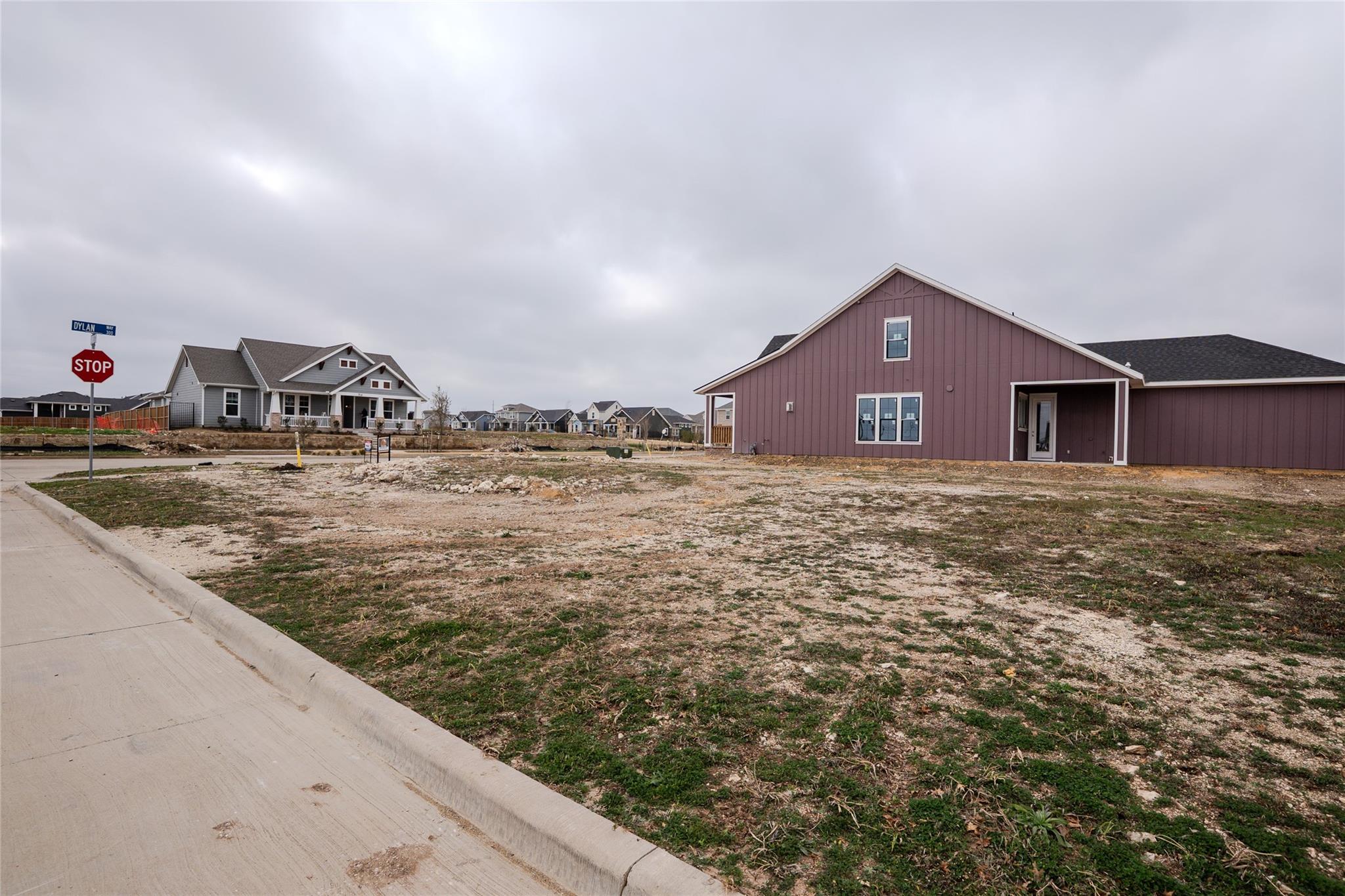 main property photo 7