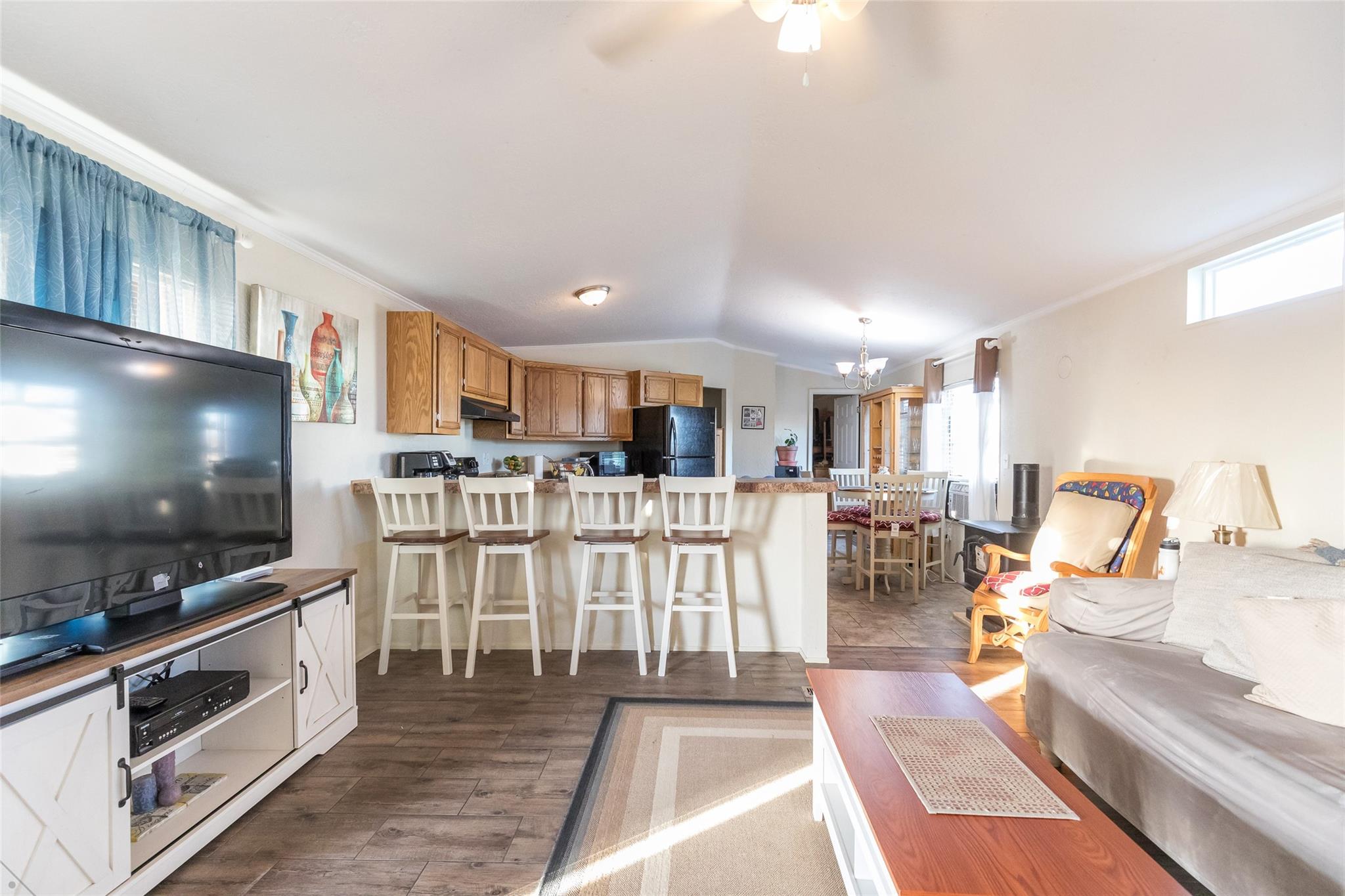main property photo 22