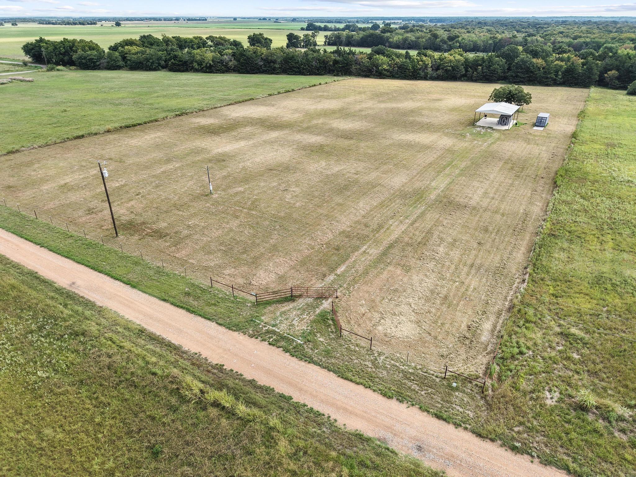 main property photo 8