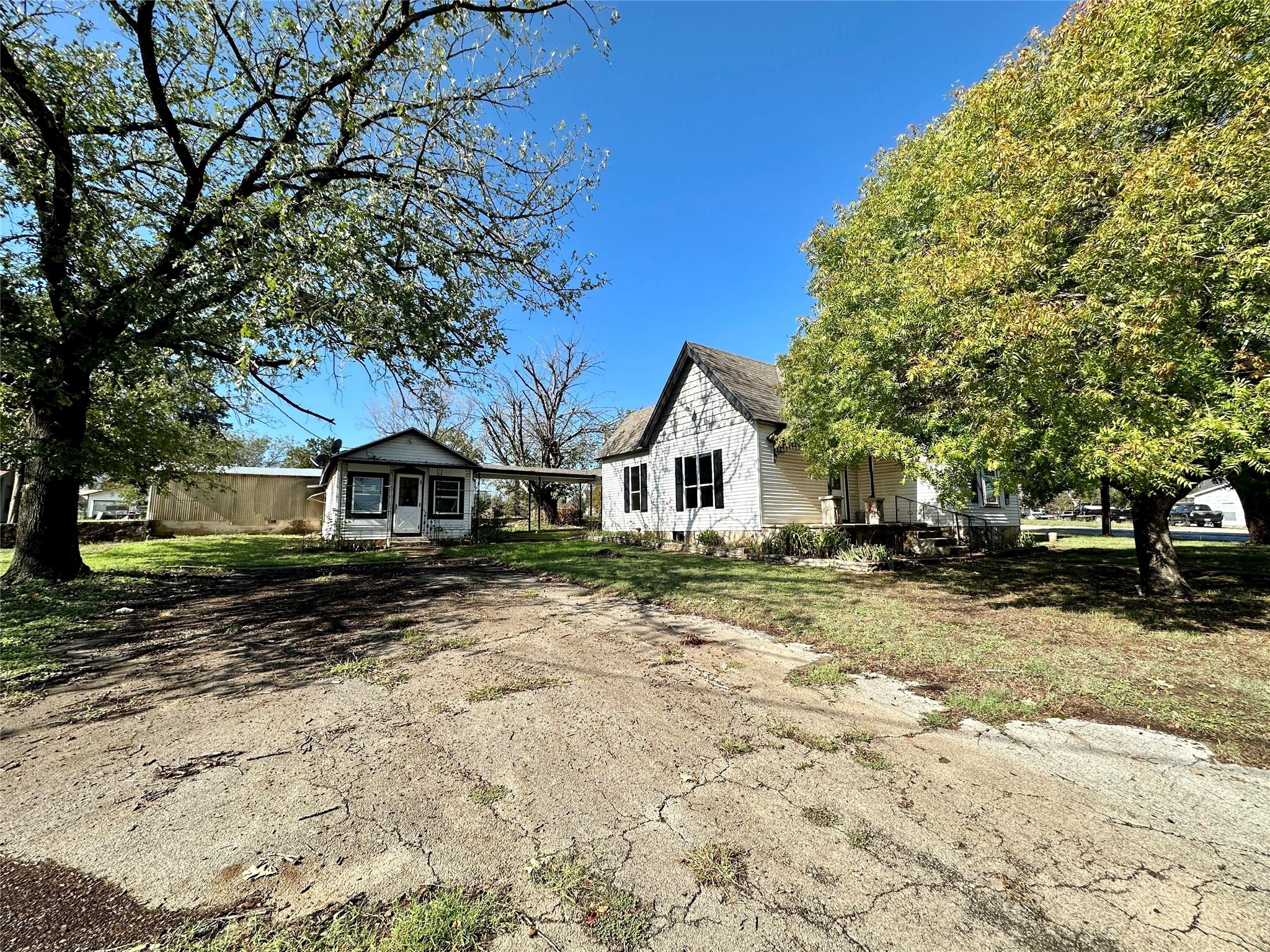 main property photo 5
