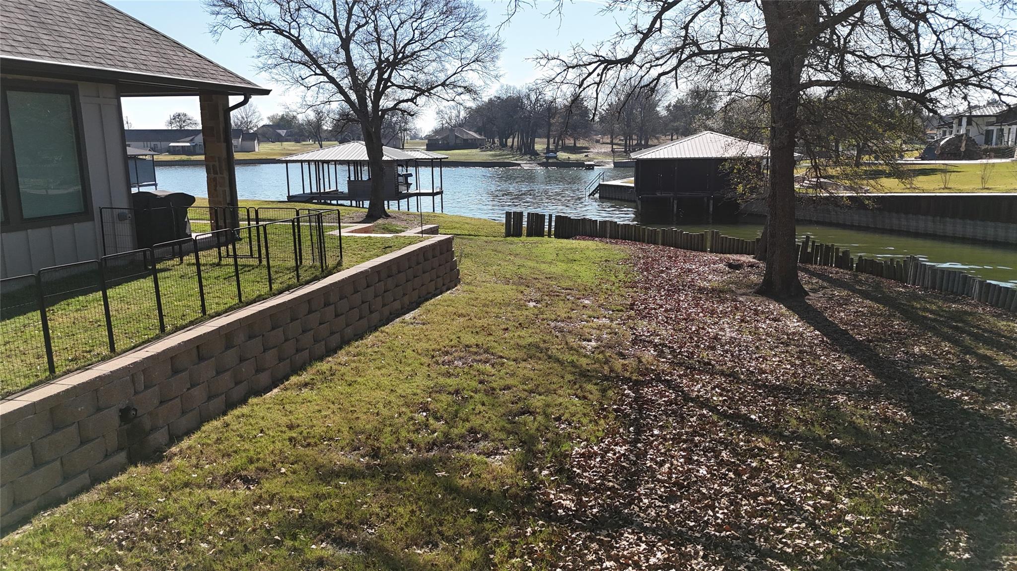main property photo 17