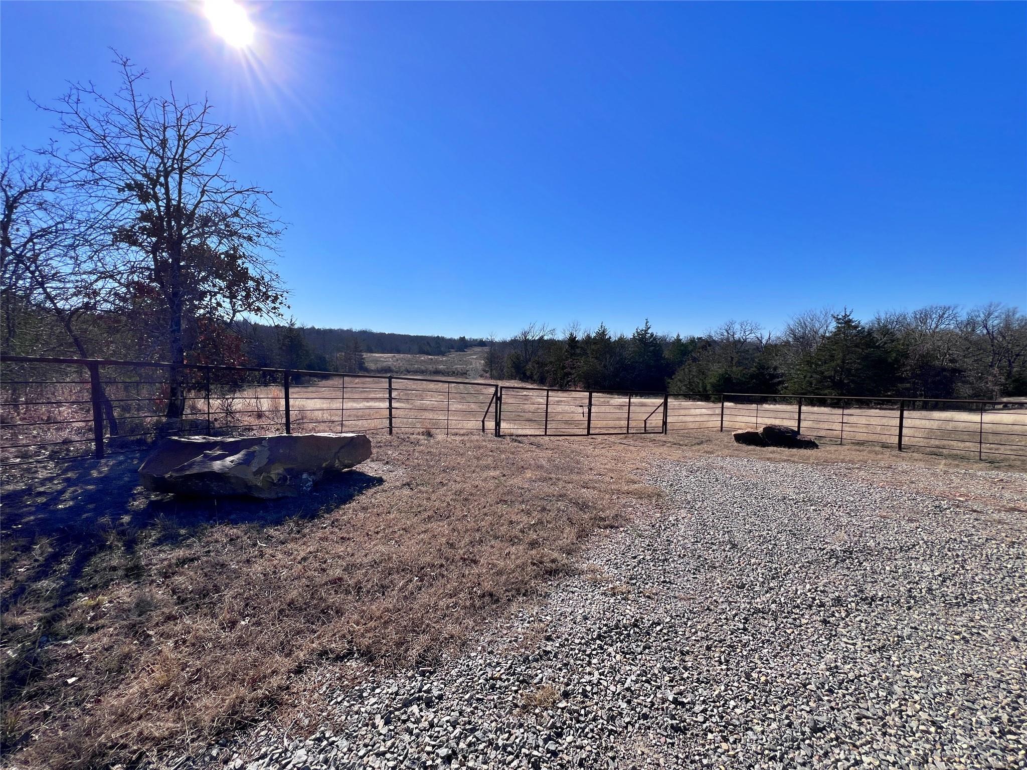 main property photo 18