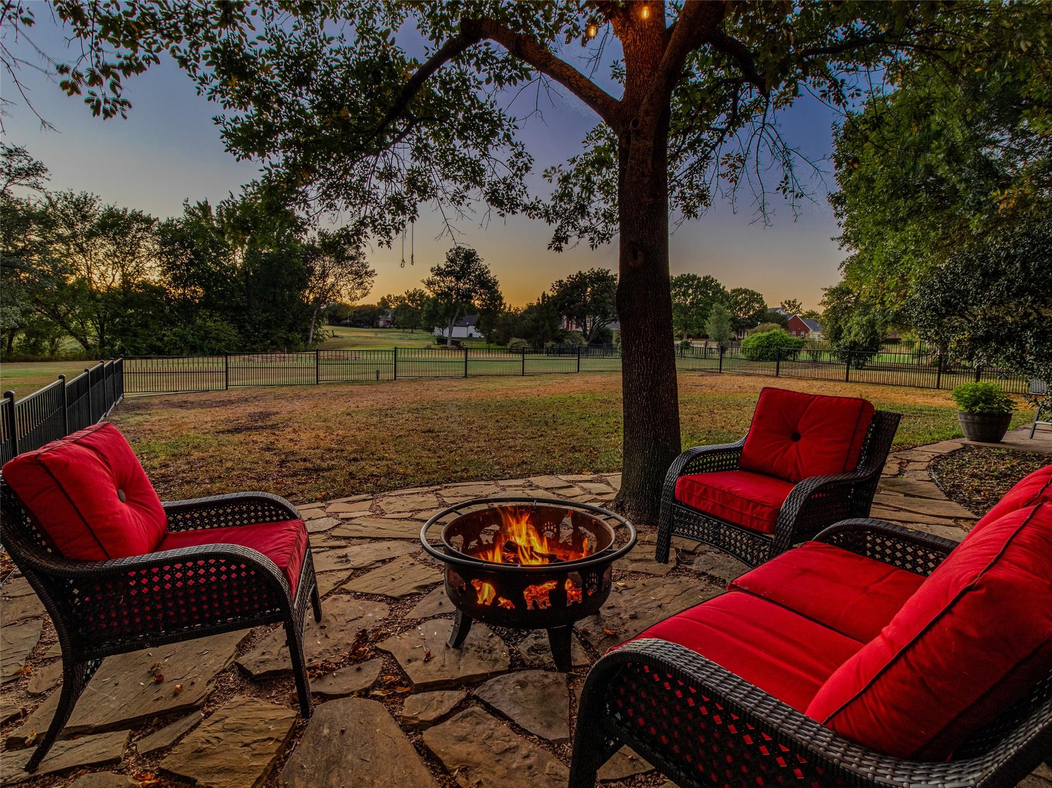 main property photo 30