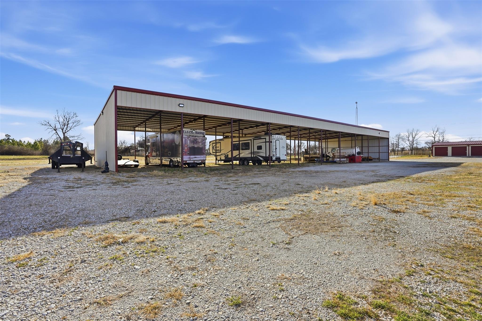 main property photo 14