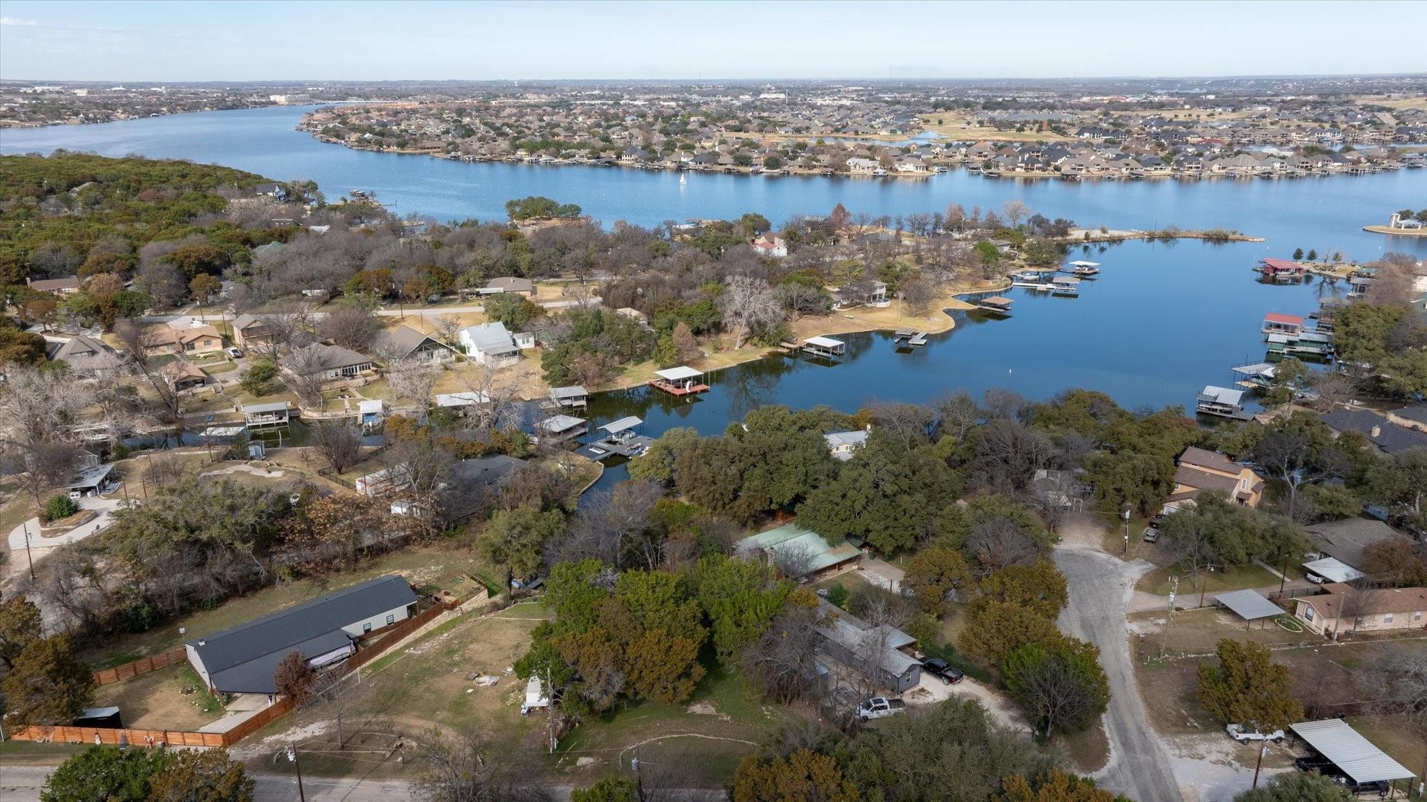 main property photo 13