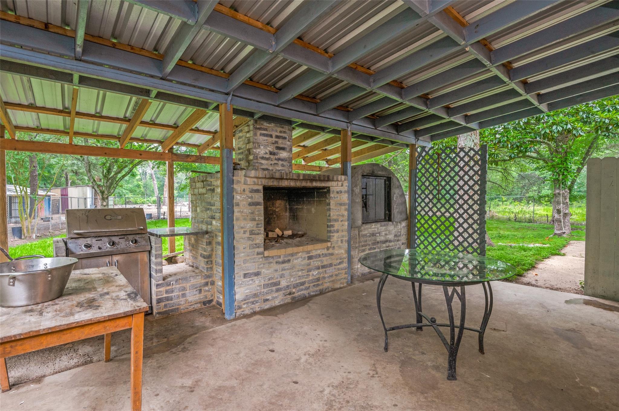 main property photo 20