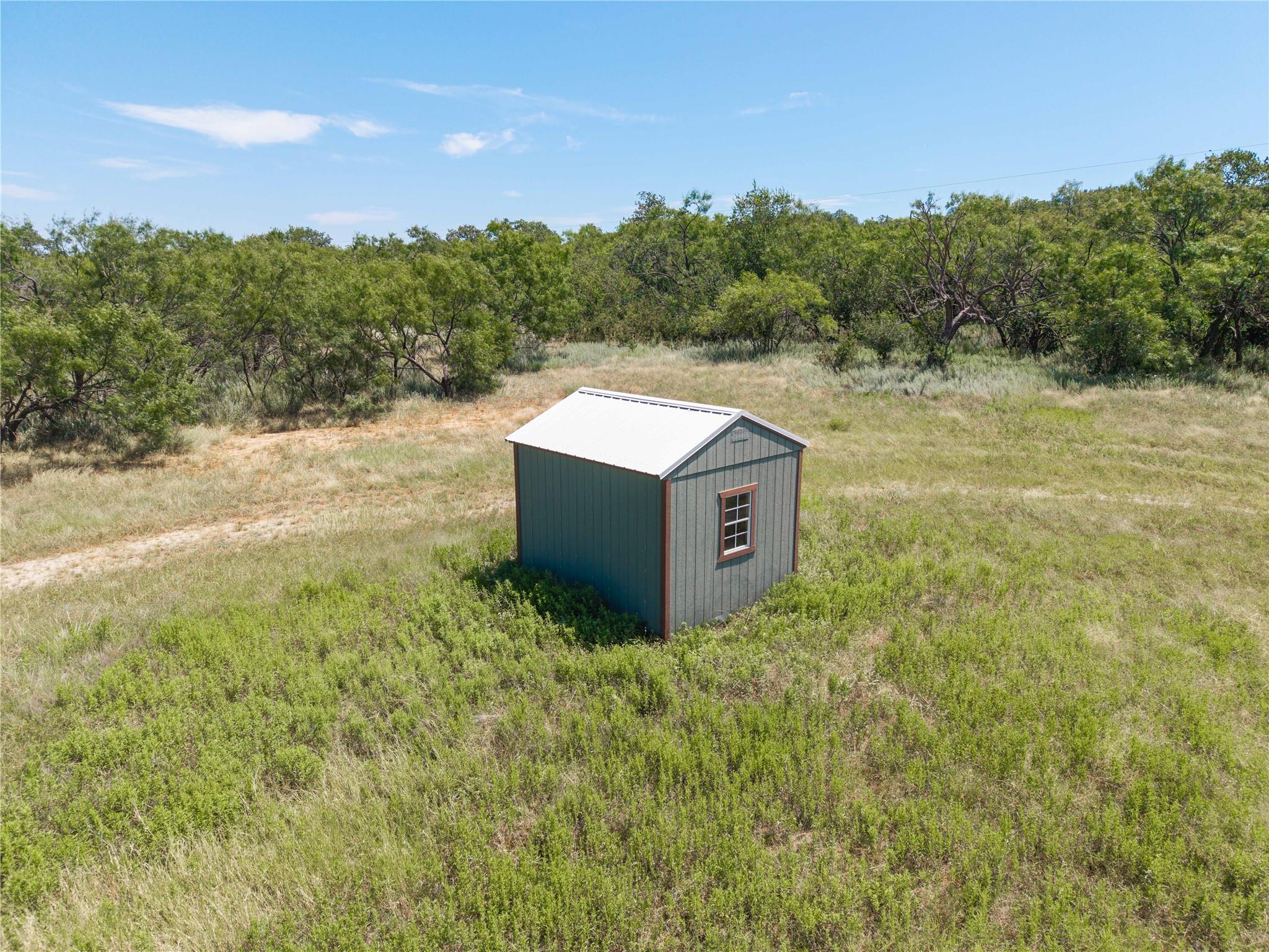 main property photo 25