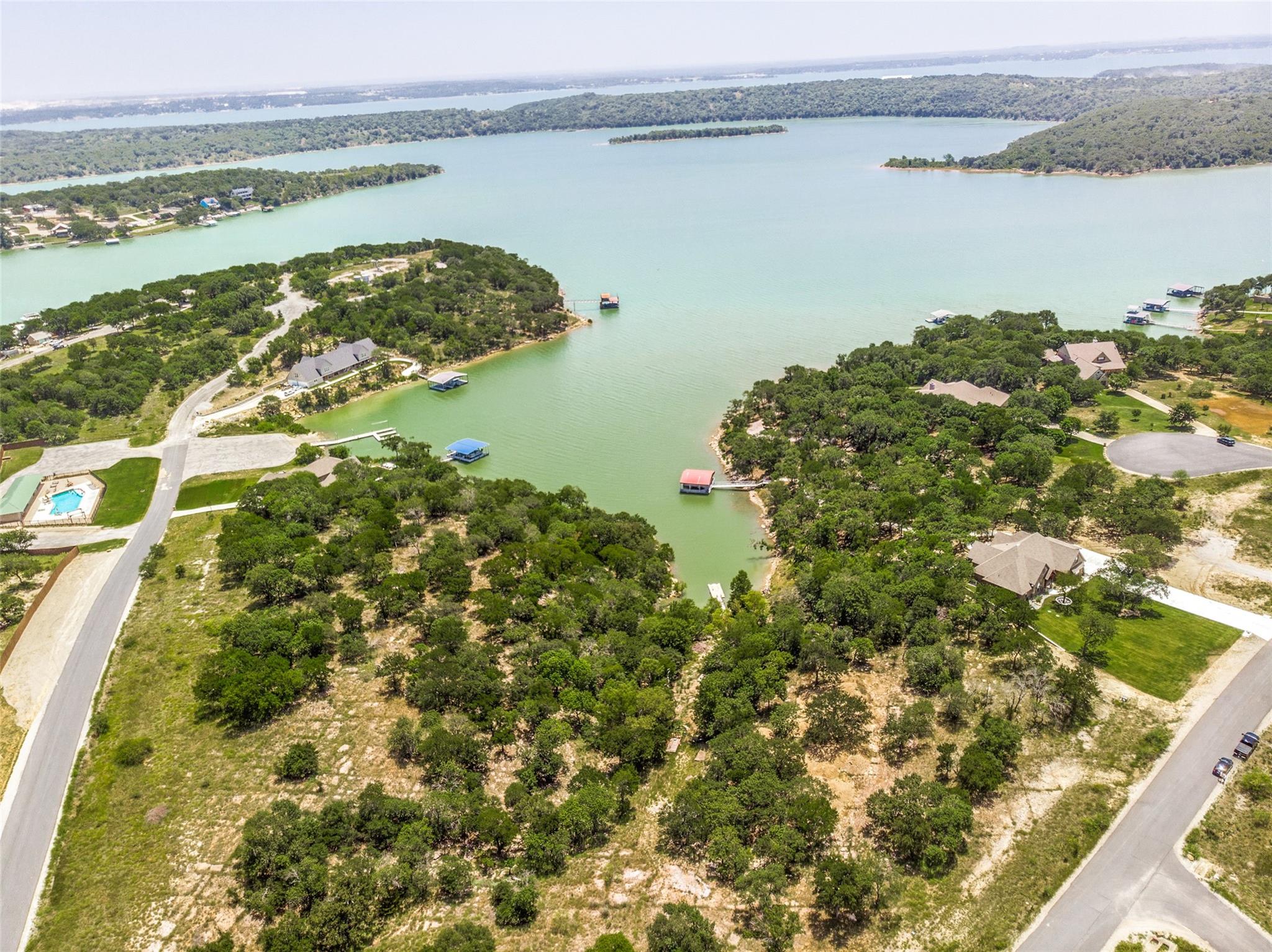 main property photo 4