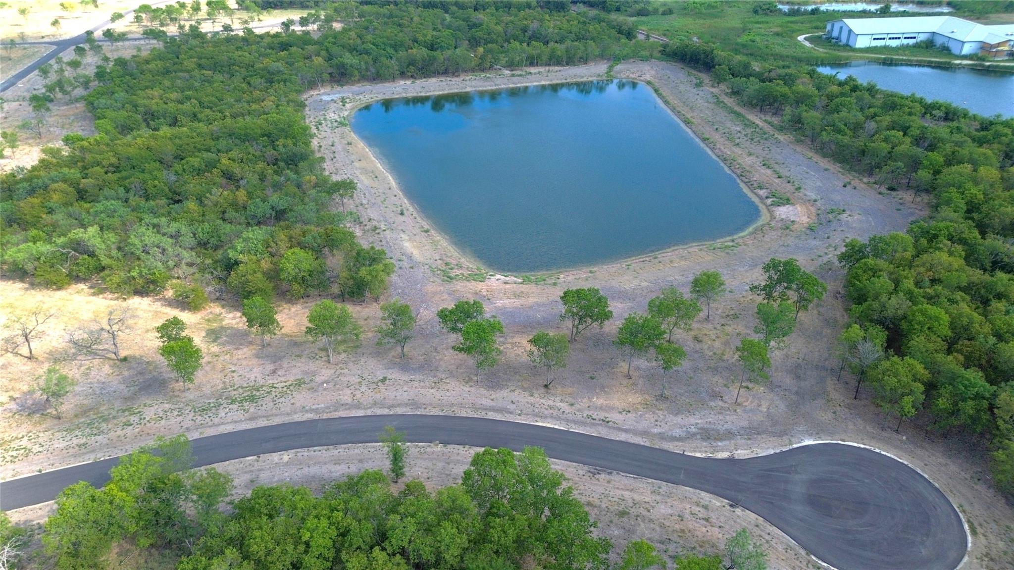 main property photo 8