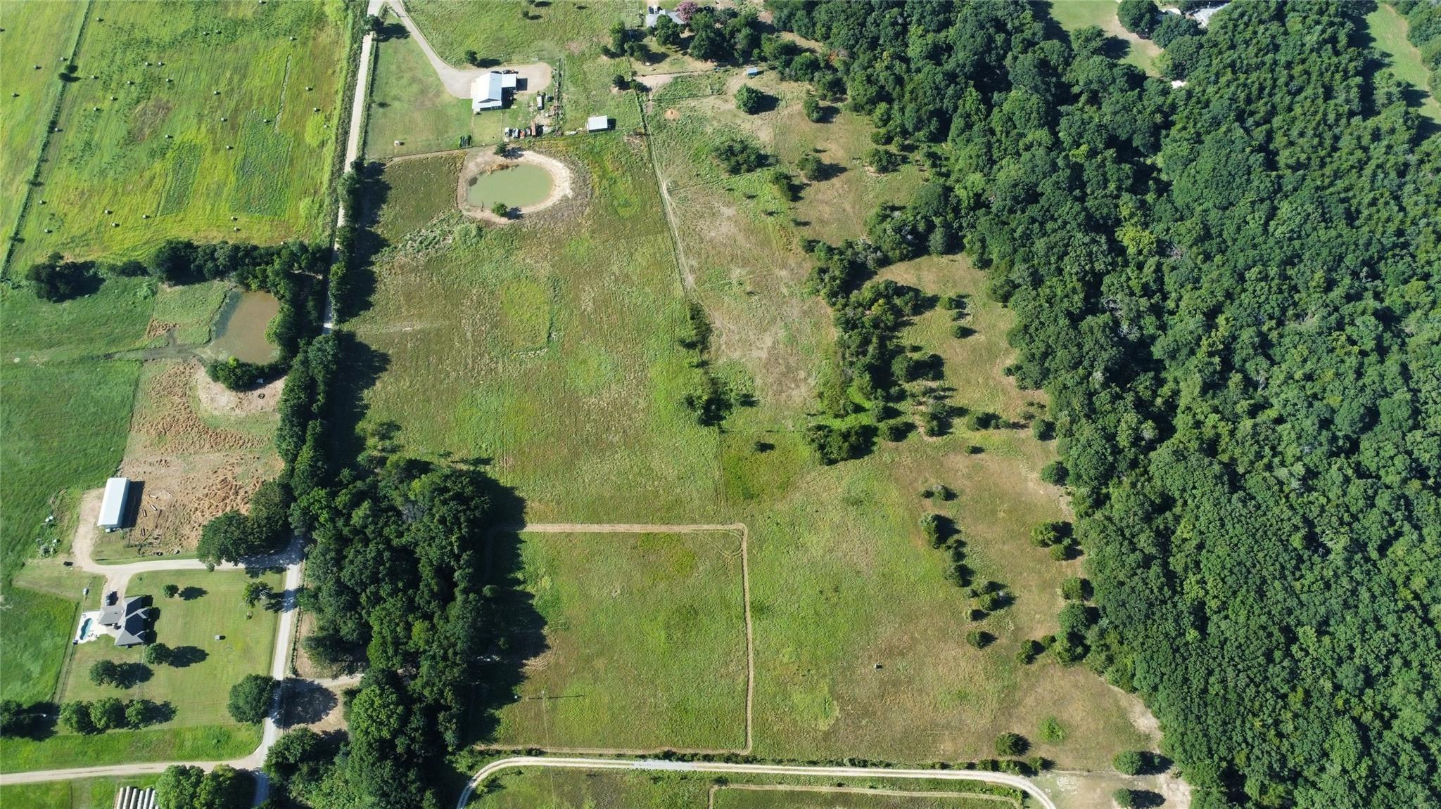 main property photo 10
