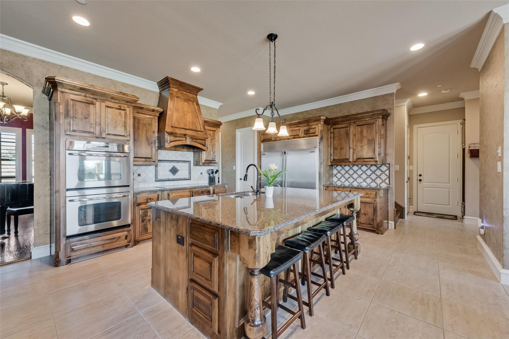 main property photo 17