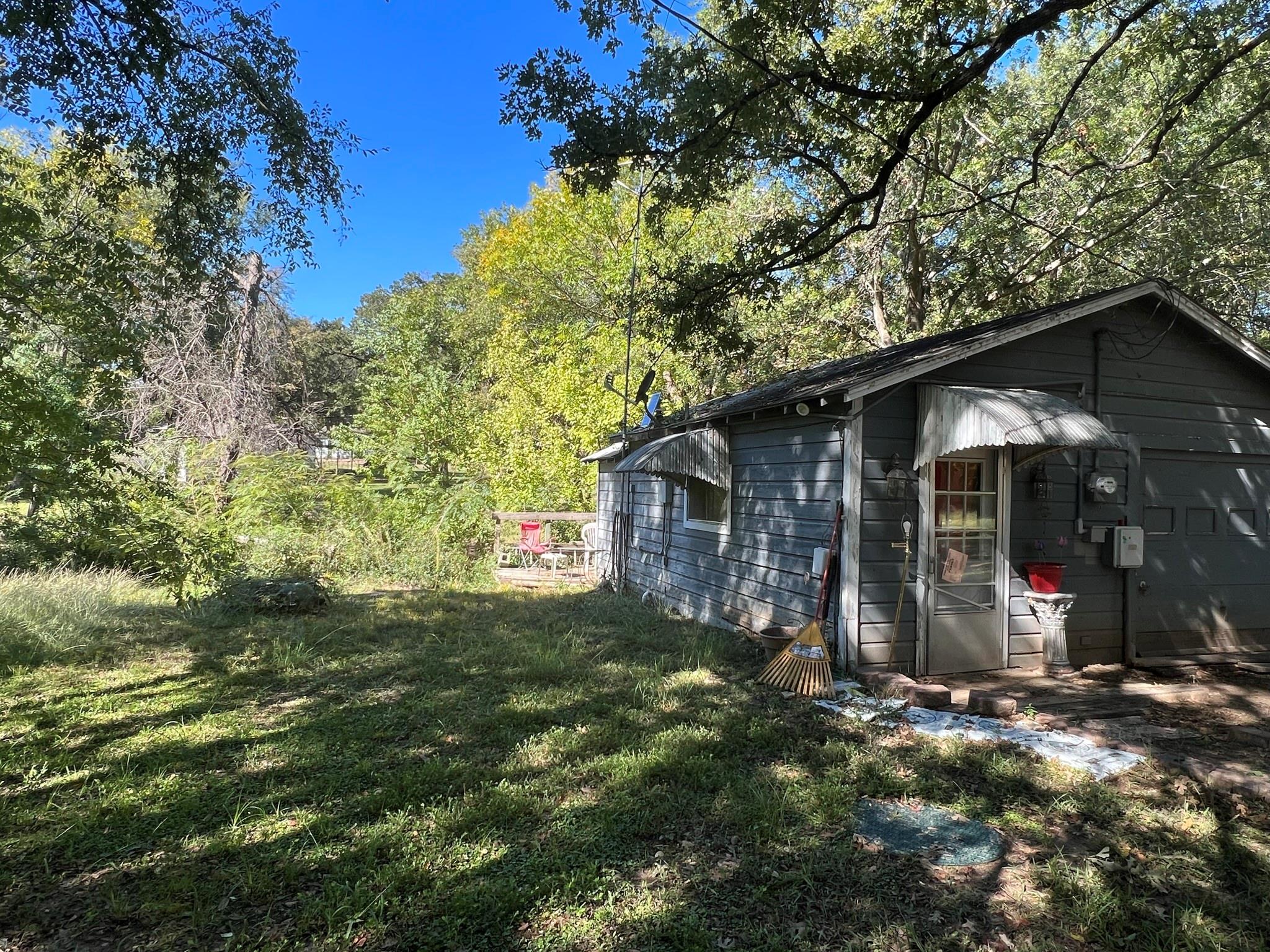 main property photo 3