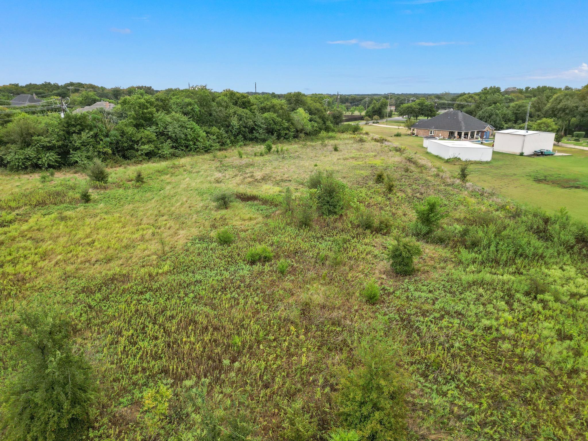 main property photo 13