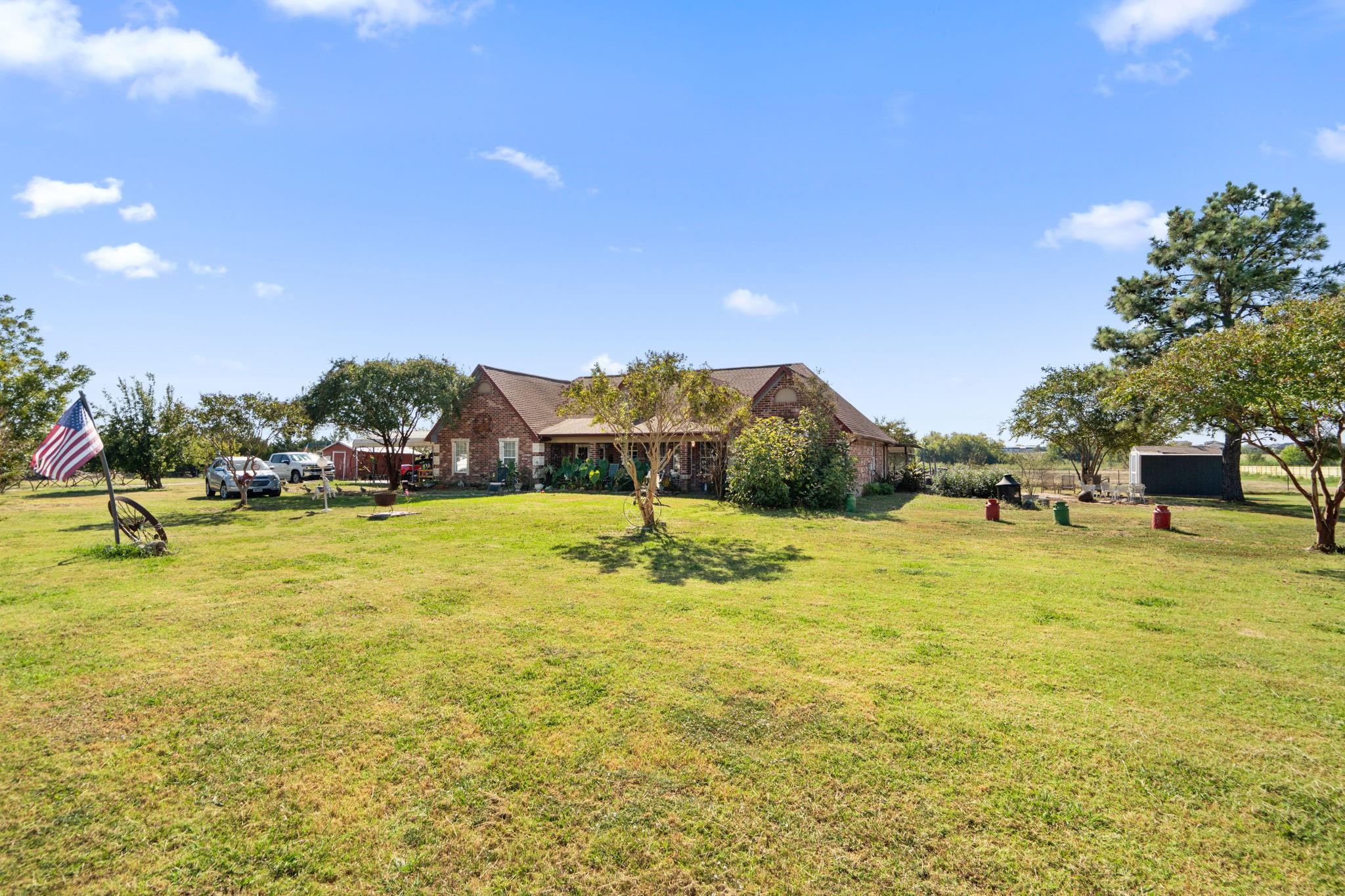 main property photo 8