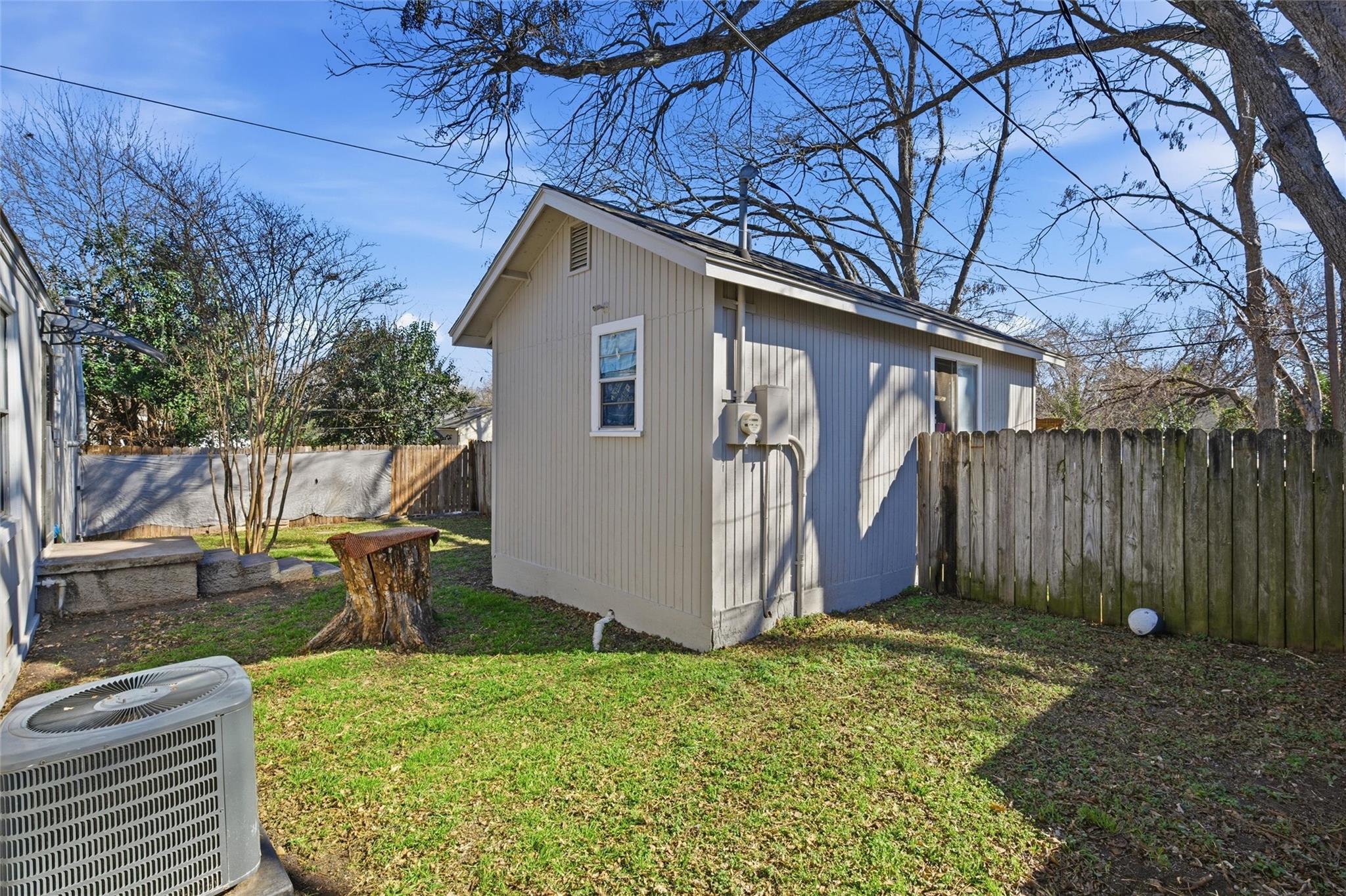 main property photo 13