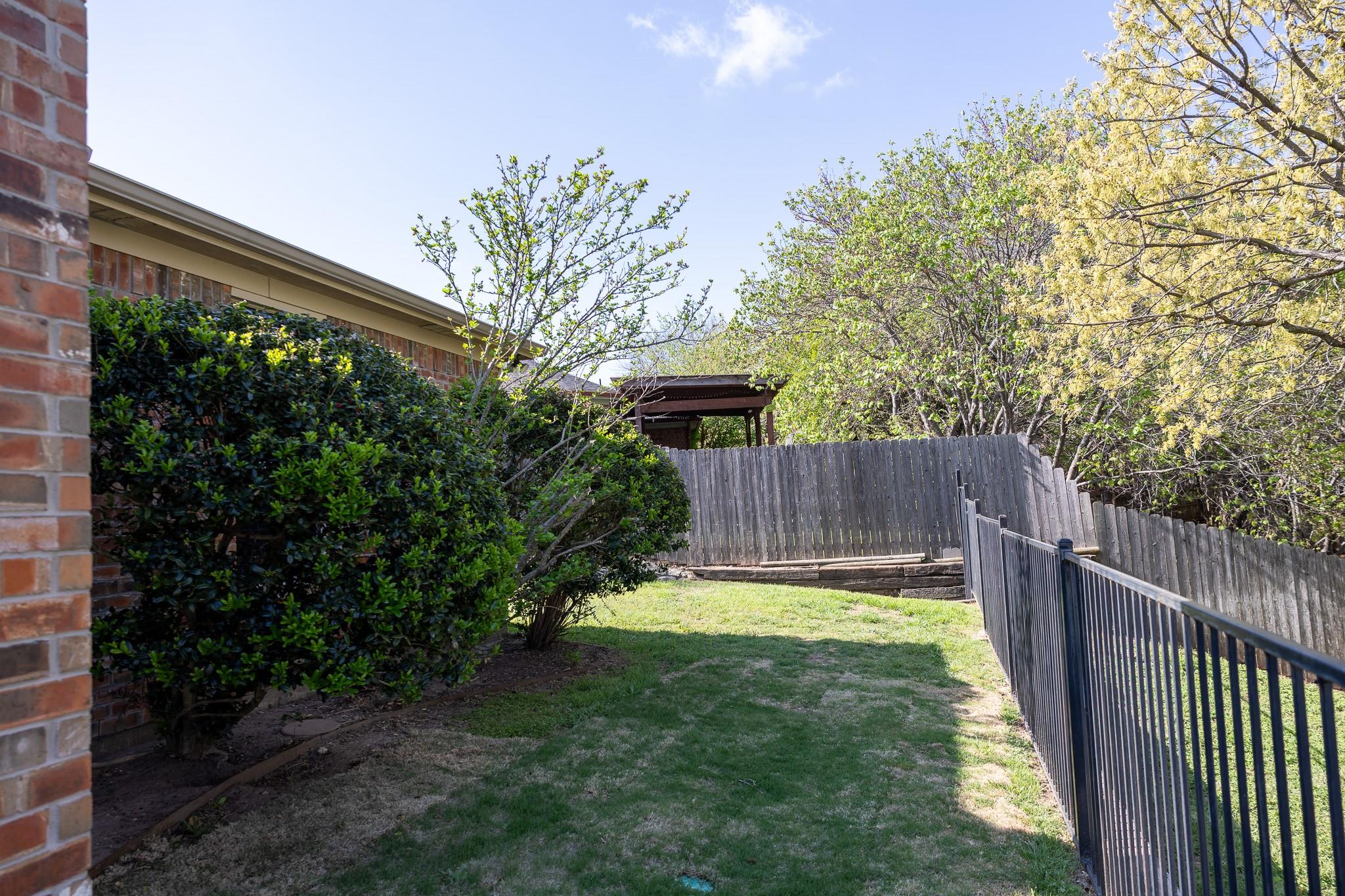main property photo 24