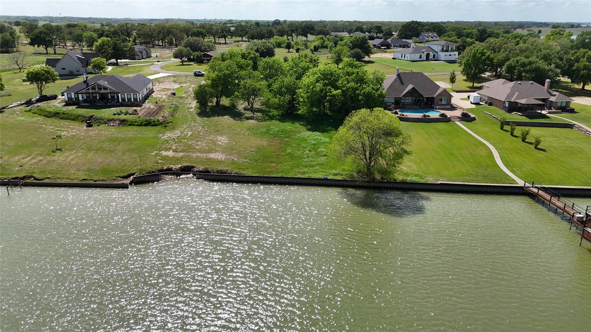 main property photo 35