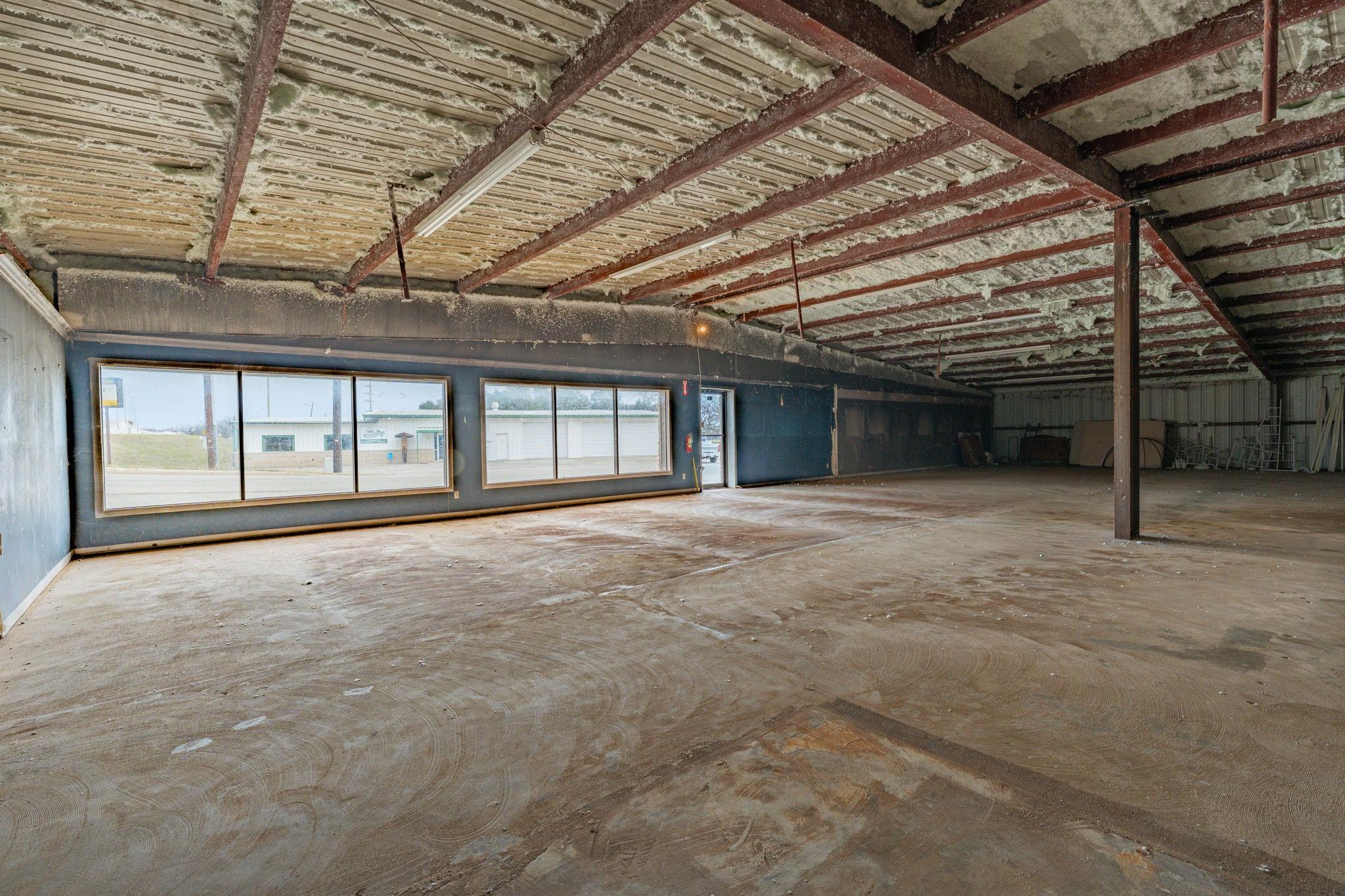 main property photo 26