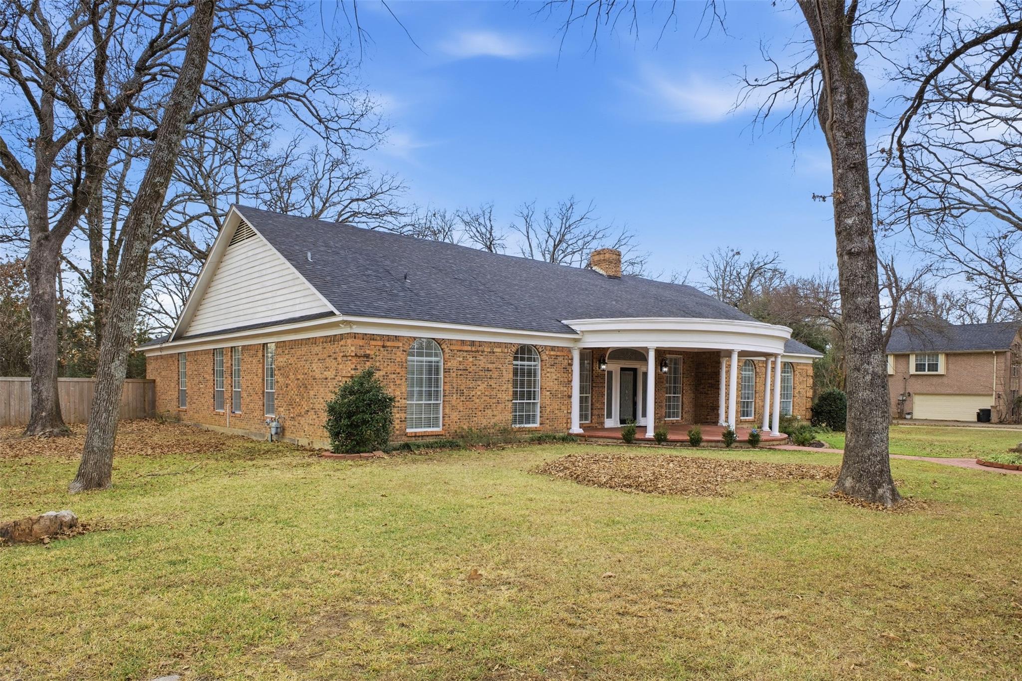 main property photo 7