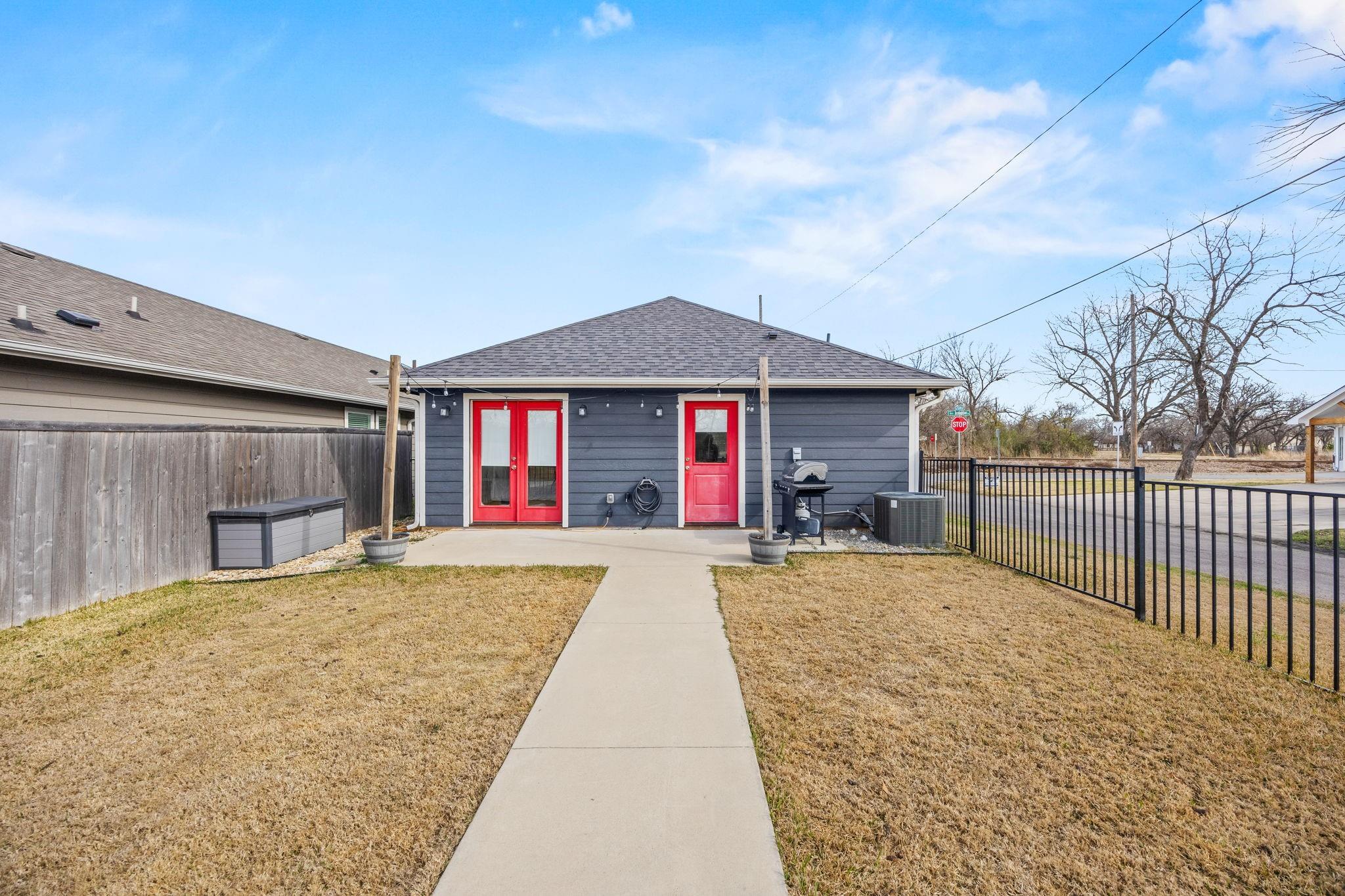 main property photo 21