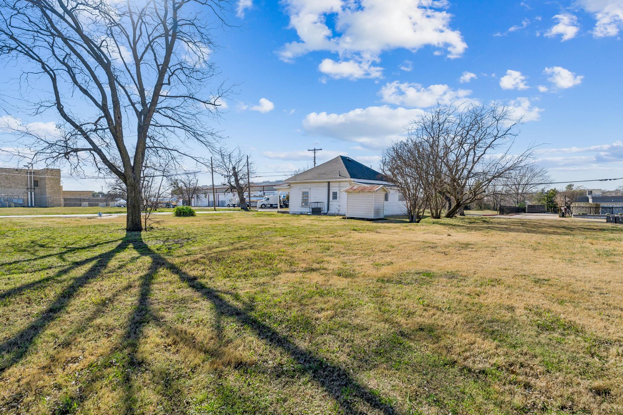 main property photo 21