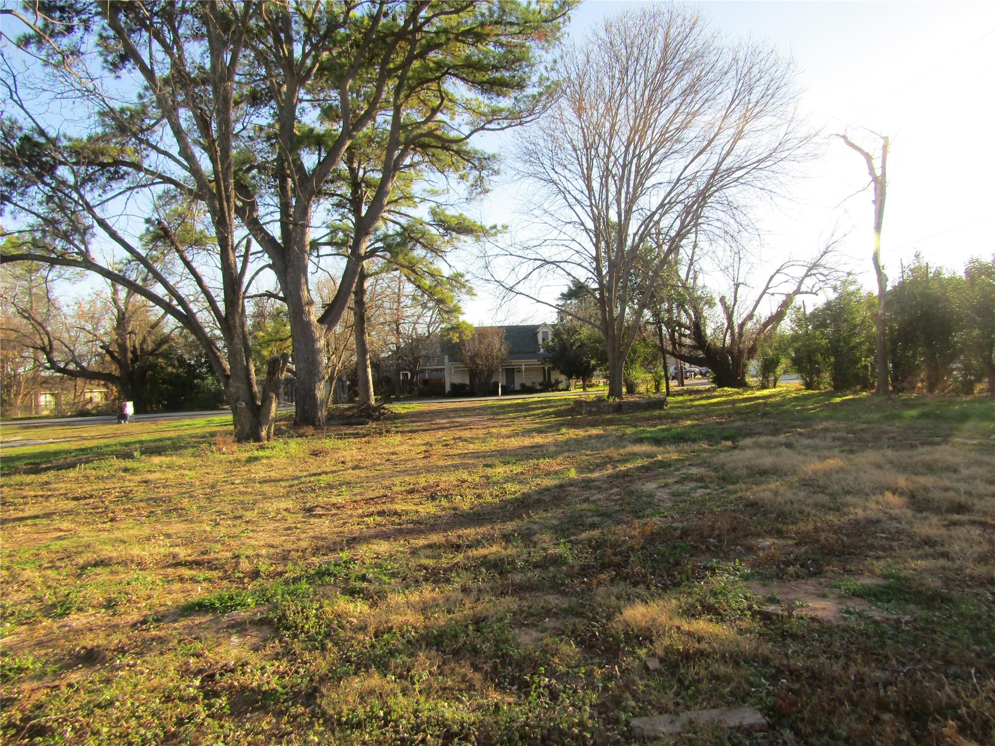 main property photo 4