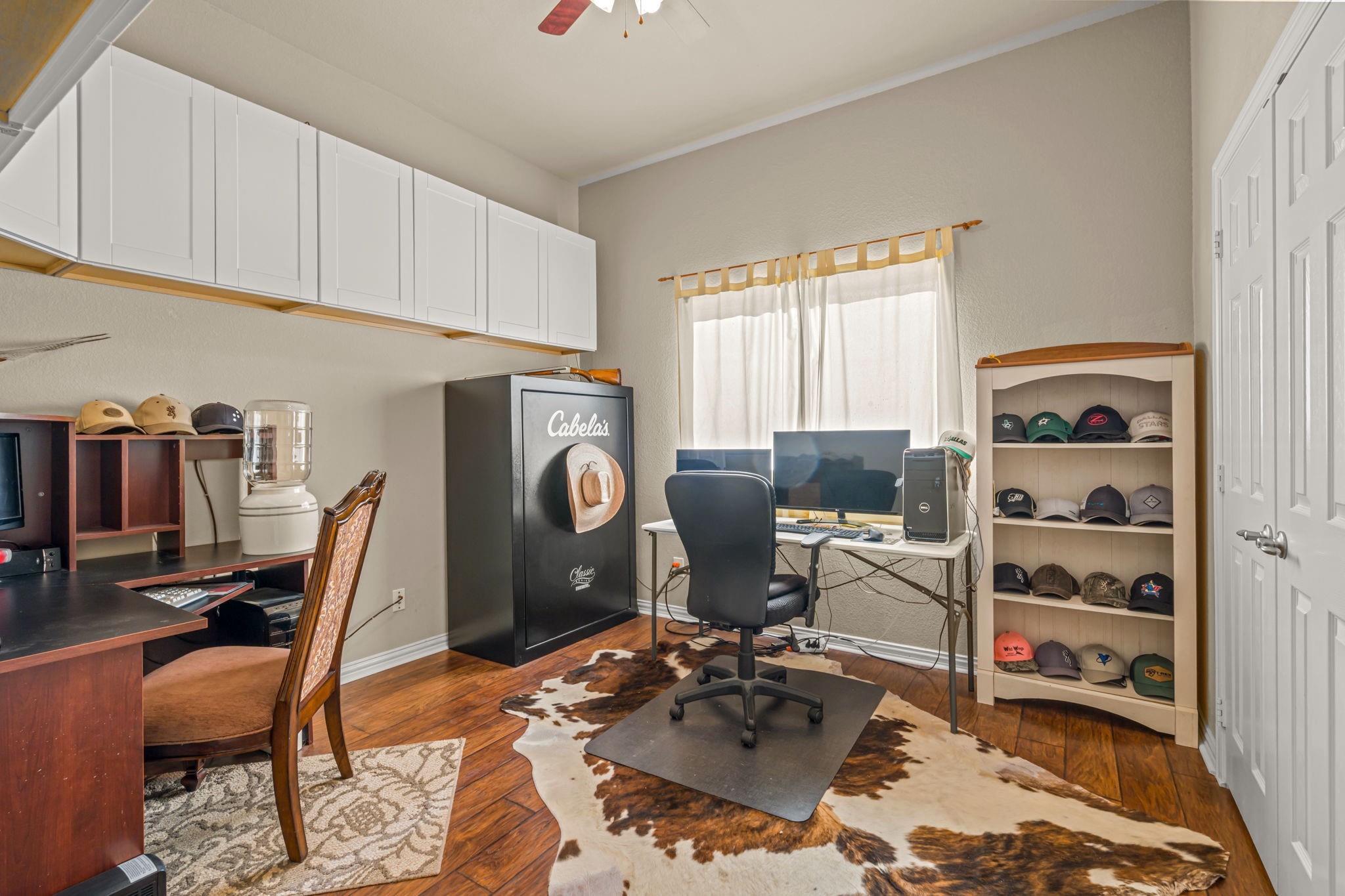 main property photo 19