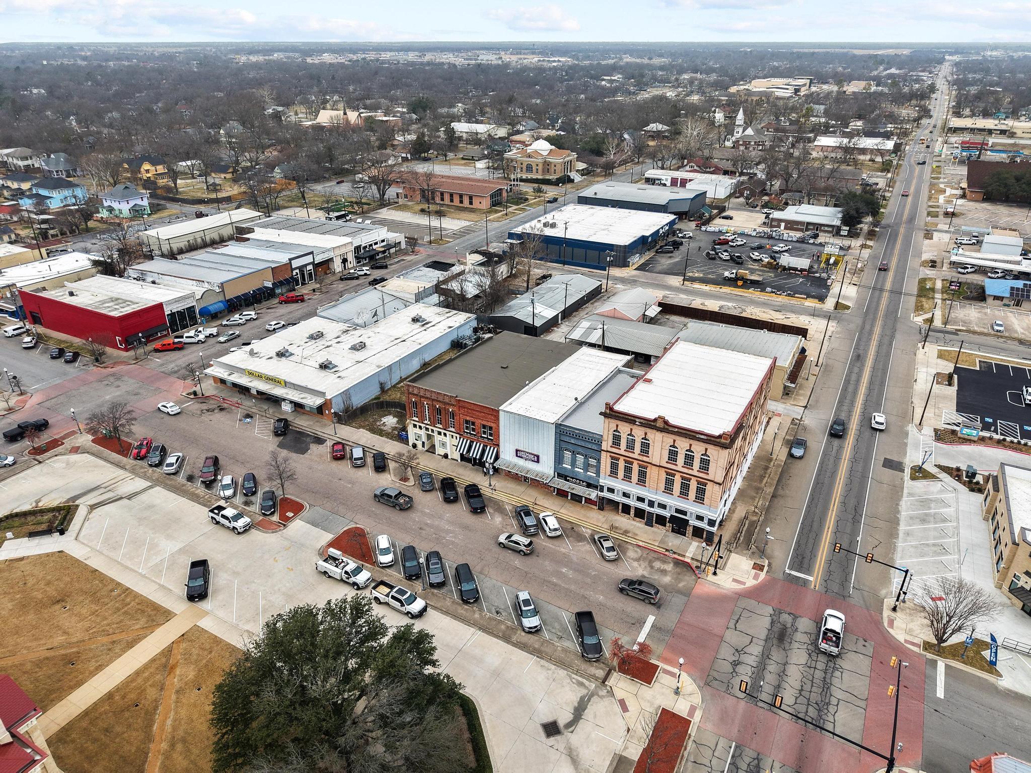 main property photo 4
