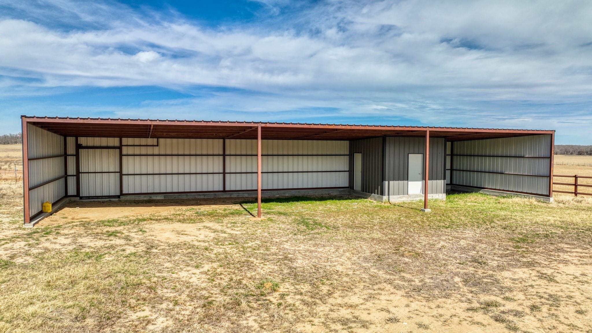 main property photo 18
