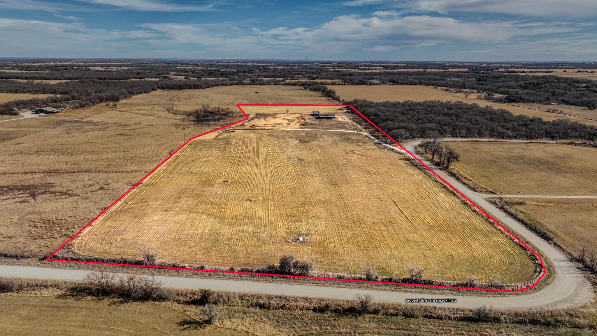 main property photo 23