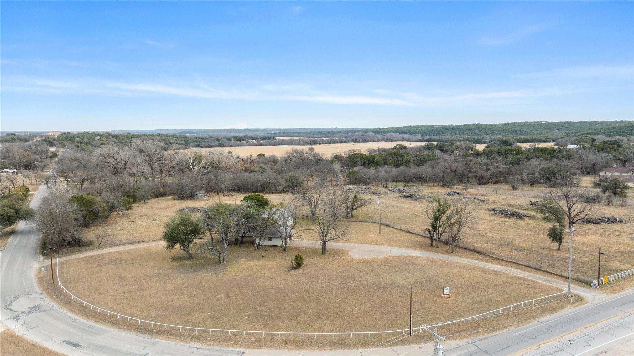 main property photo 11