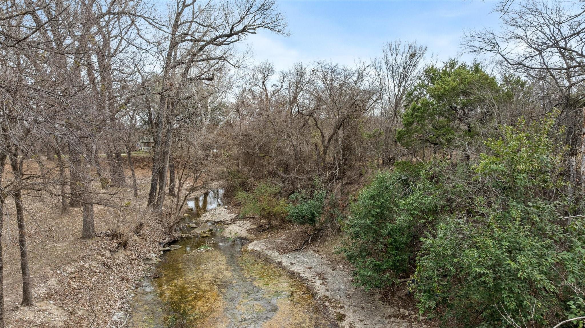 main property photo 16