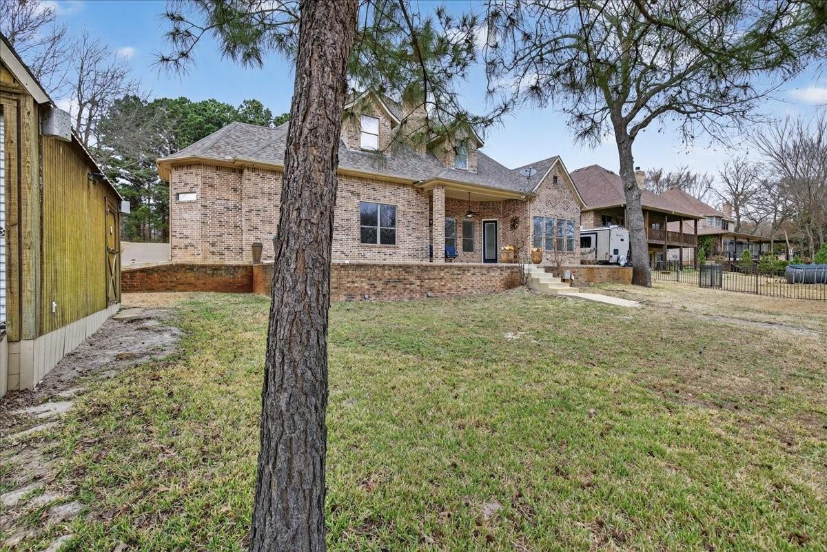 main property photo 34