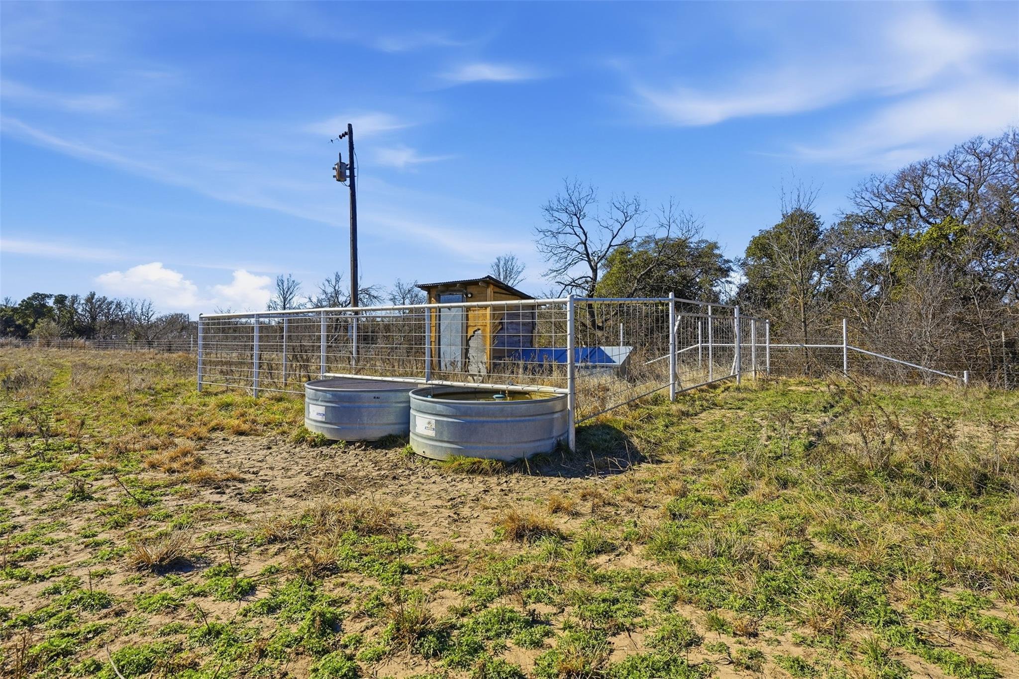 main property photo 18