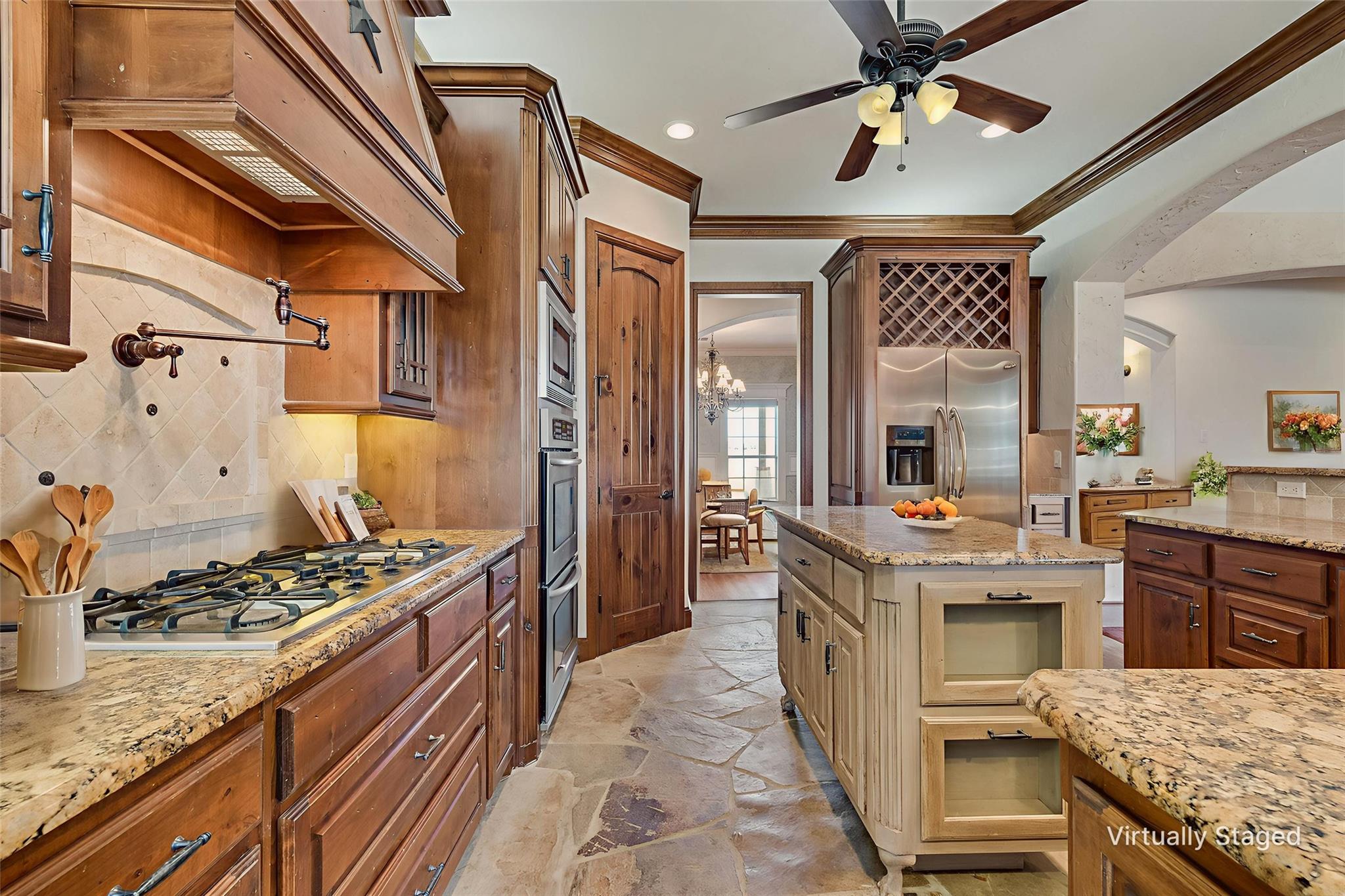 main property photo 13