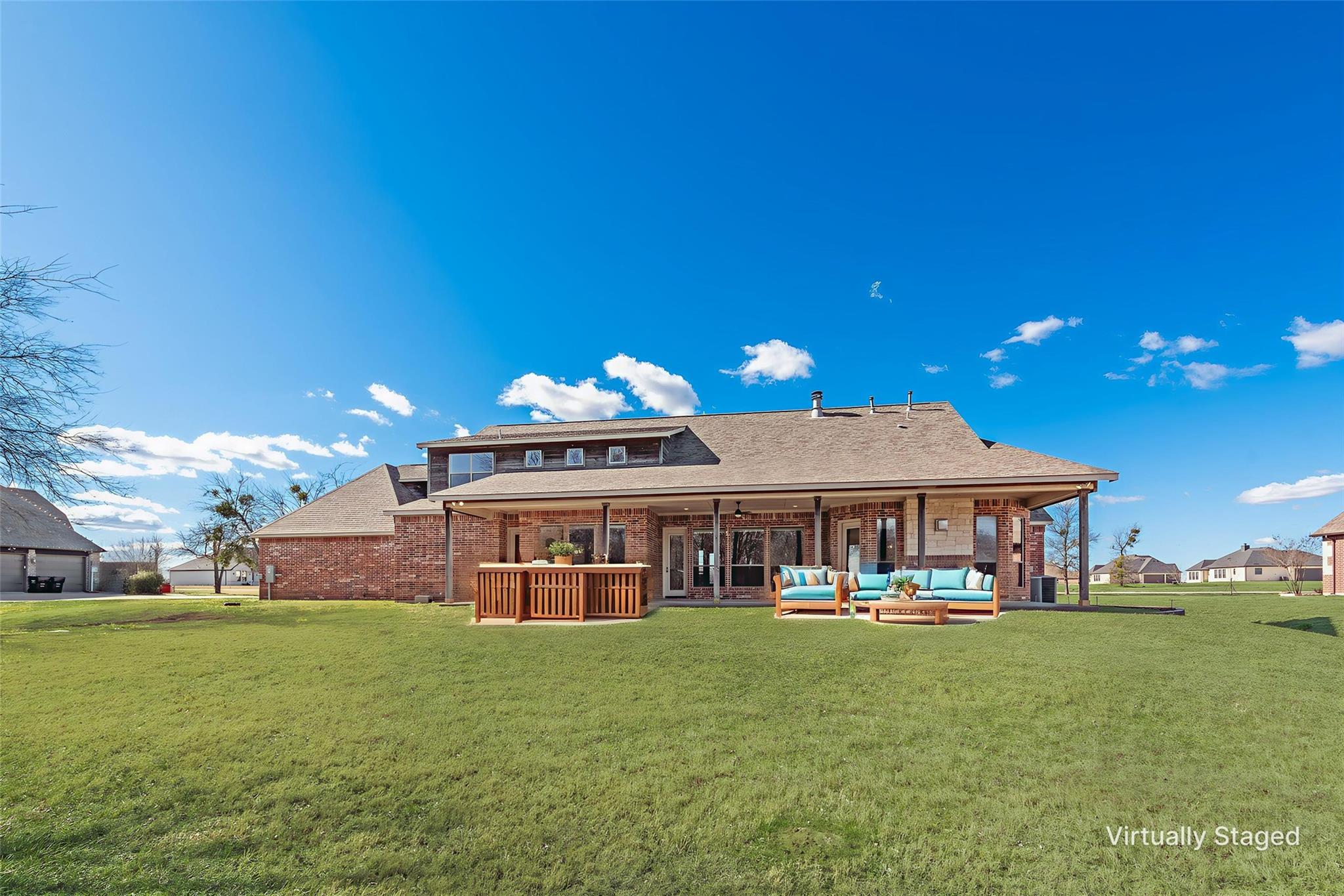 main property photo 4