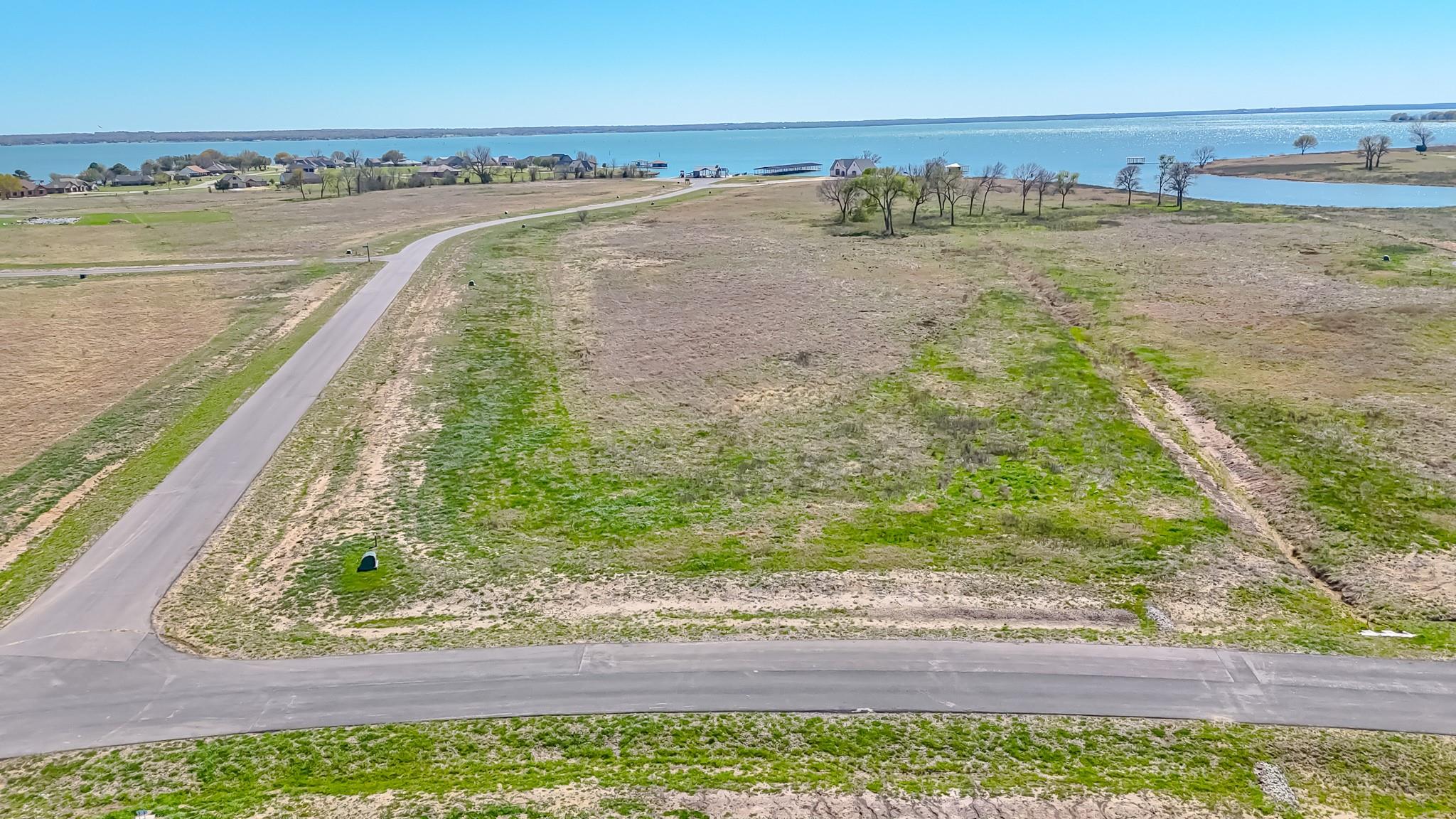 main property photo 6