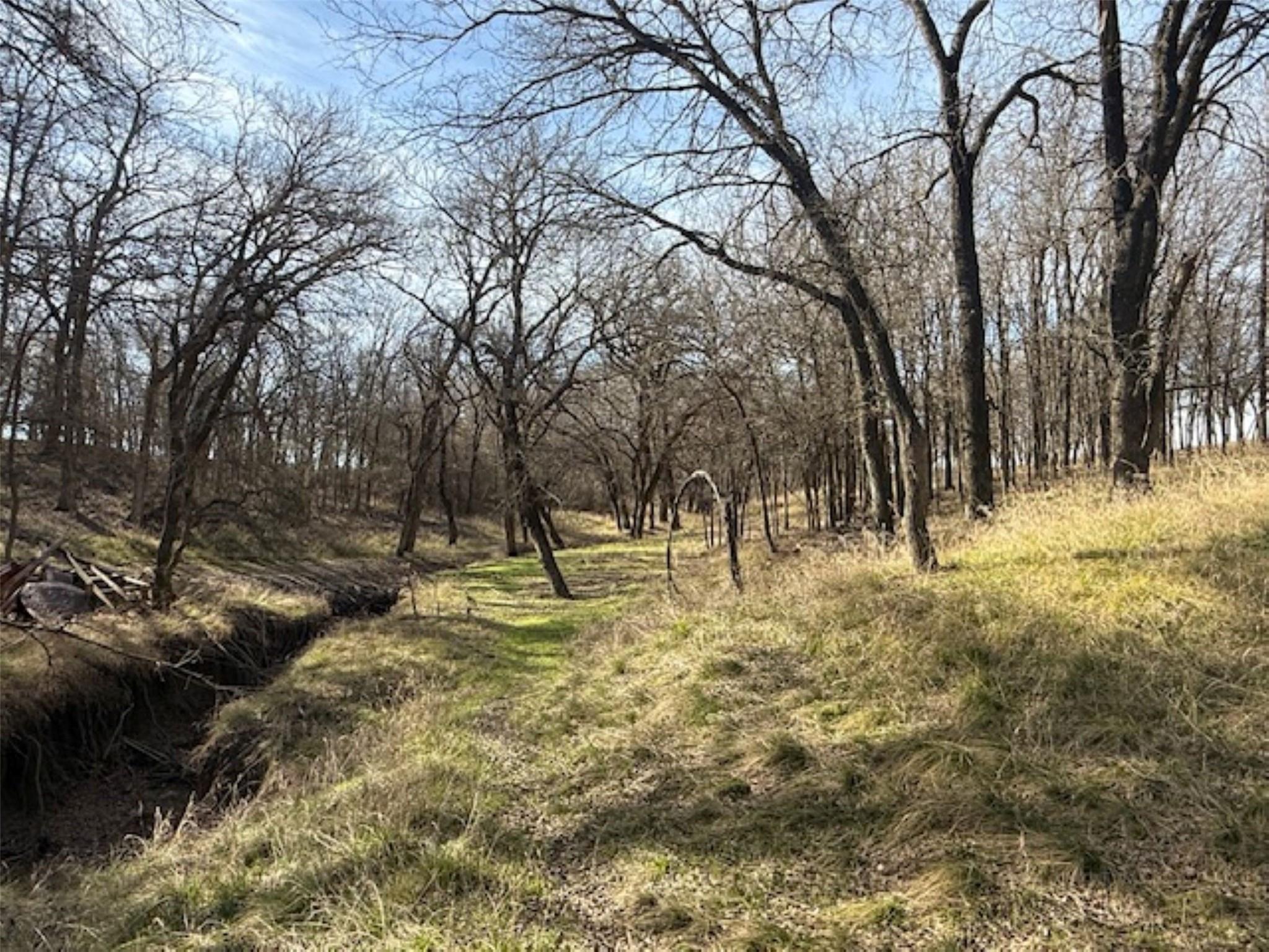 main property photo 20