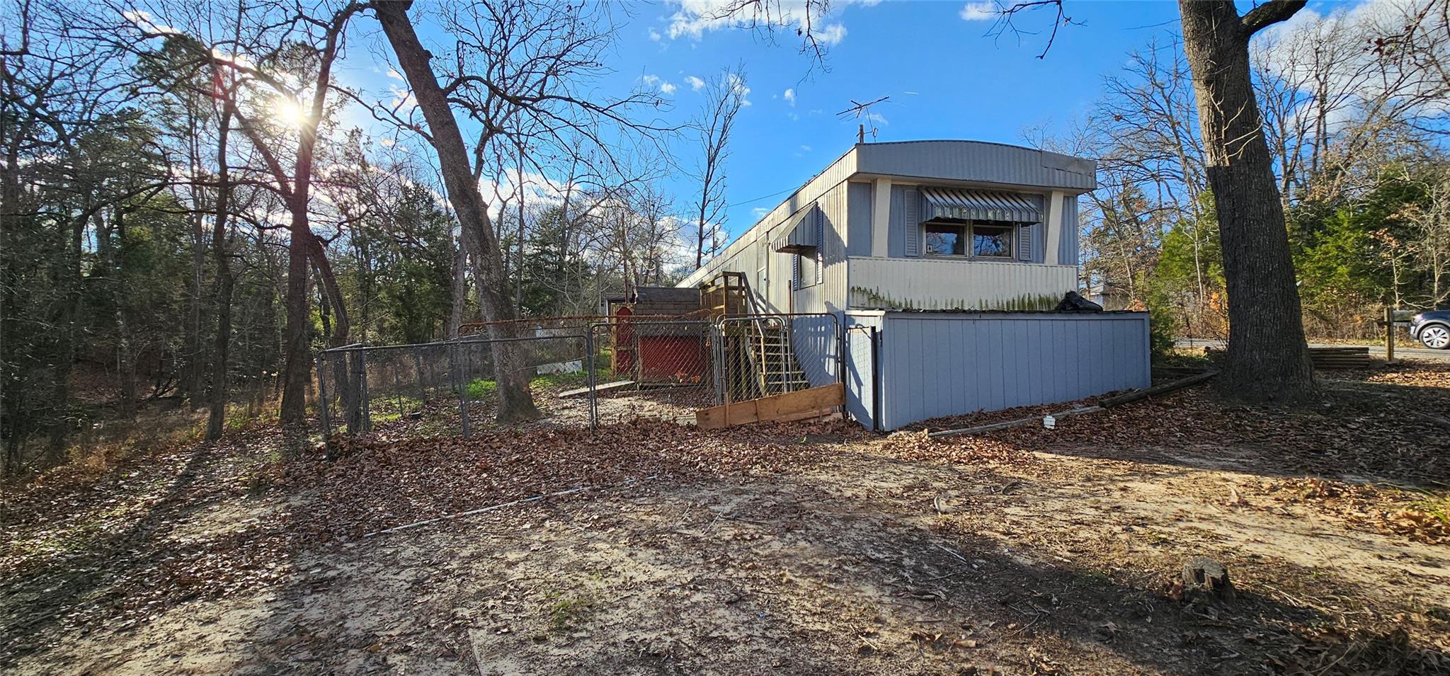 main property photo 7