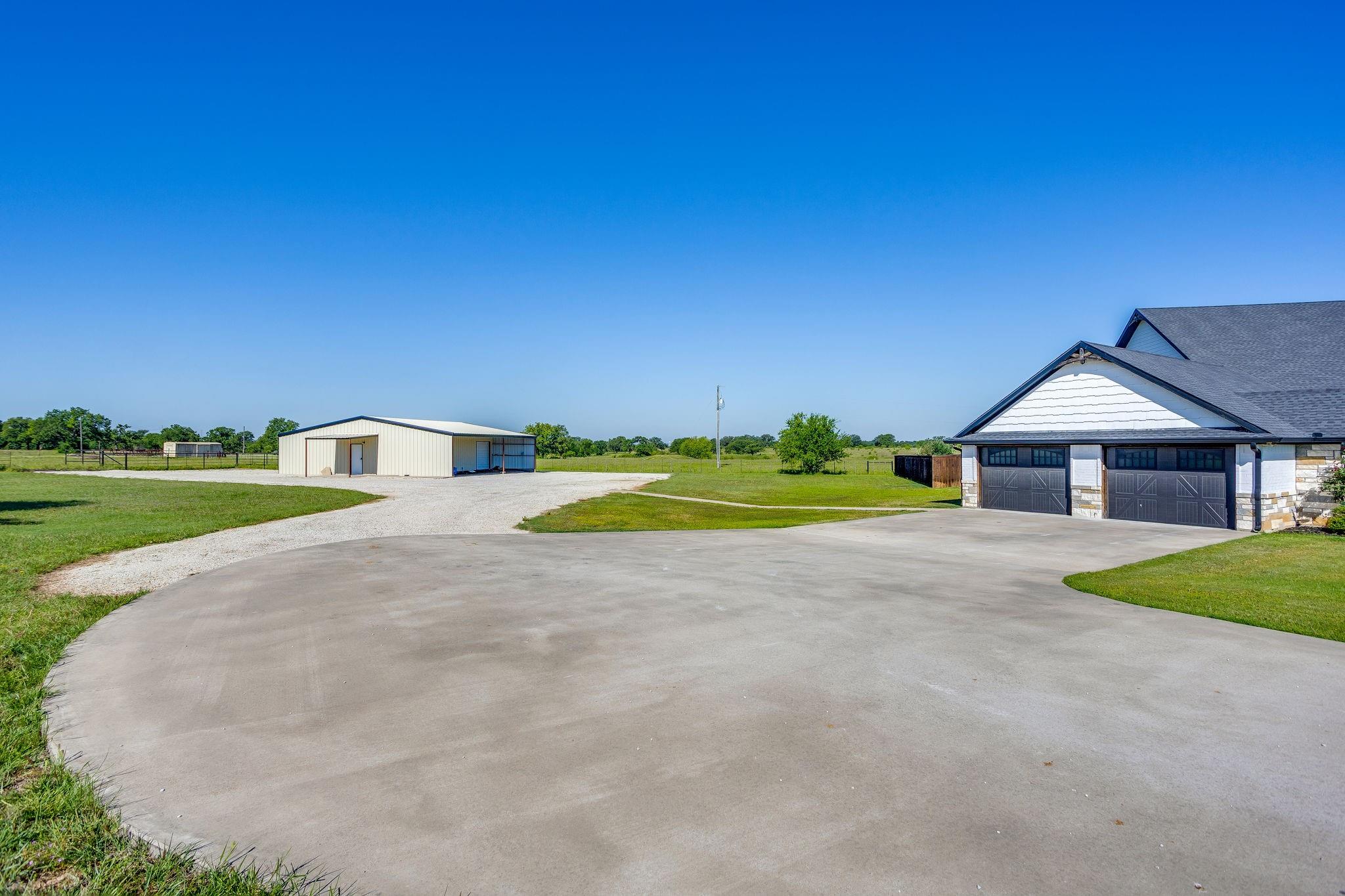 main property photo 29