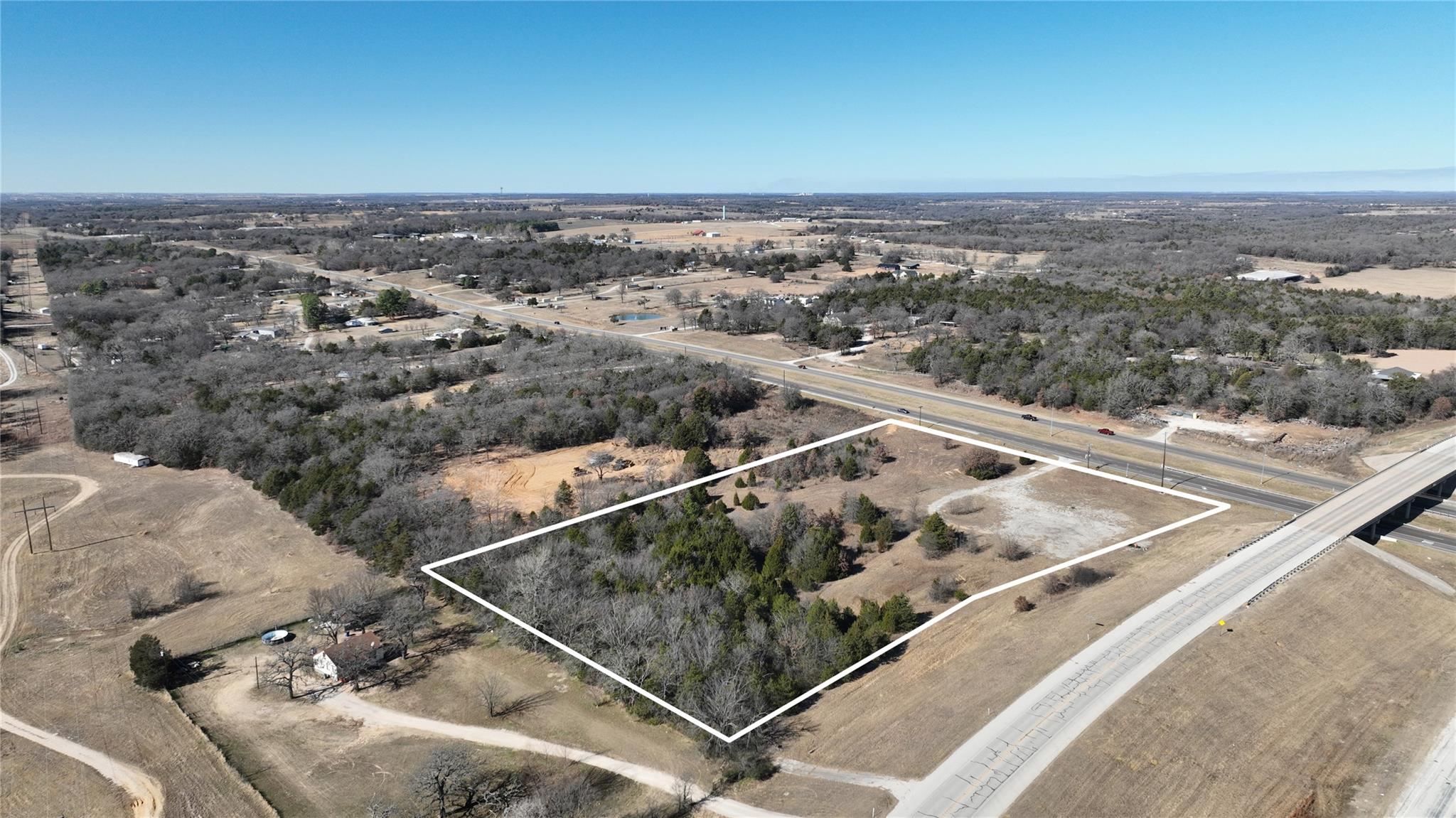 main property photo 32