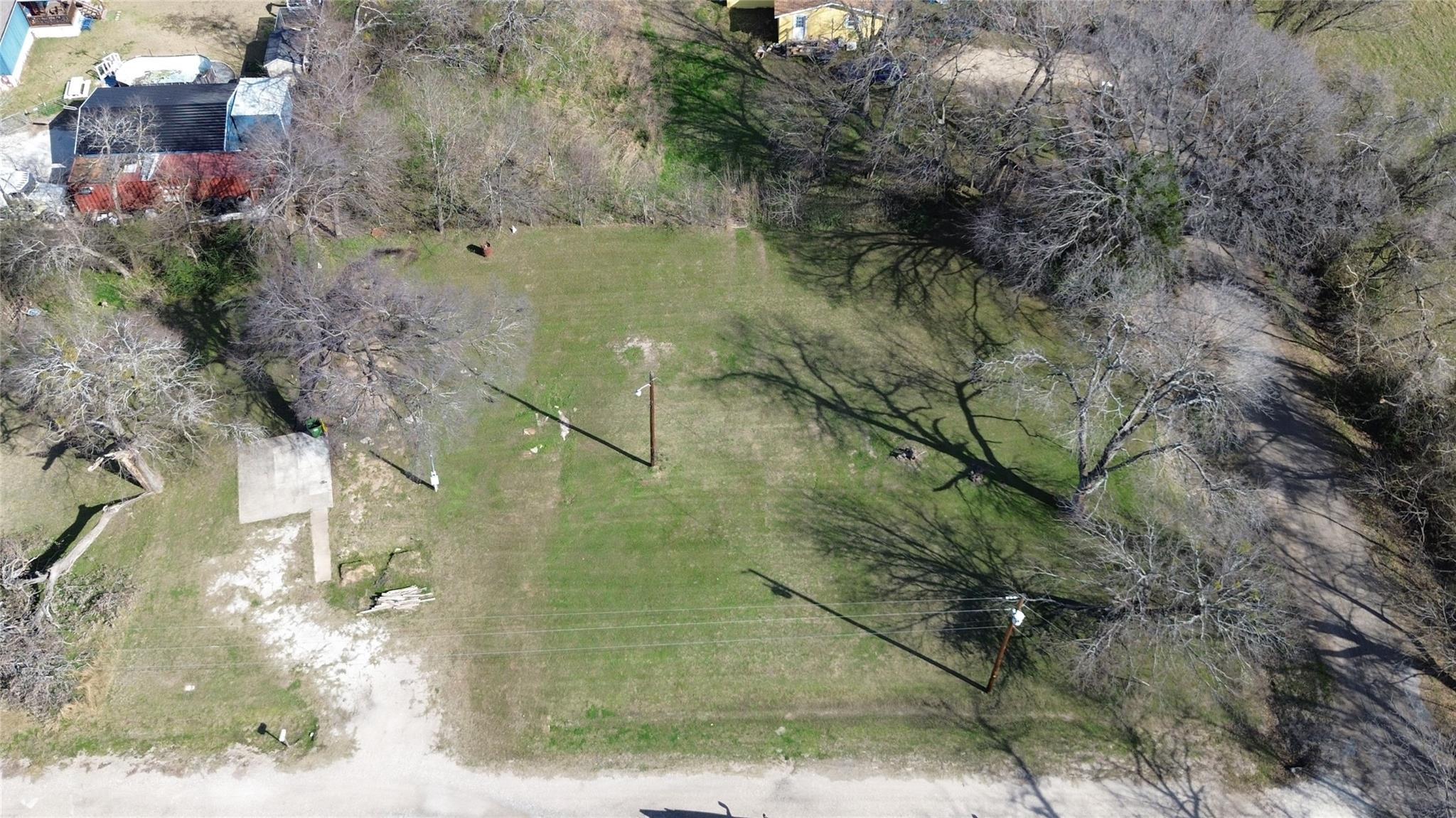main property photo 8