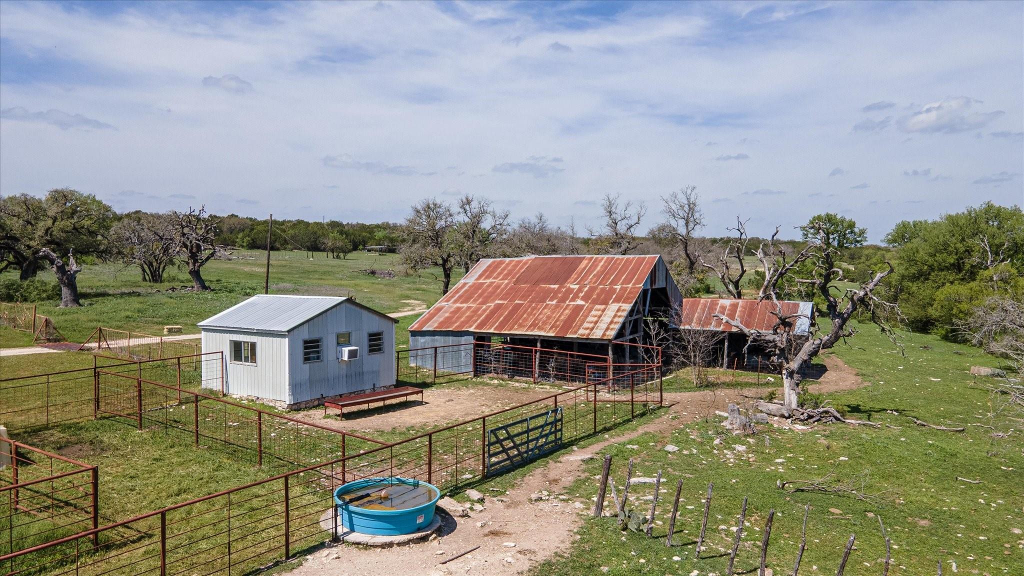 main property photo 3