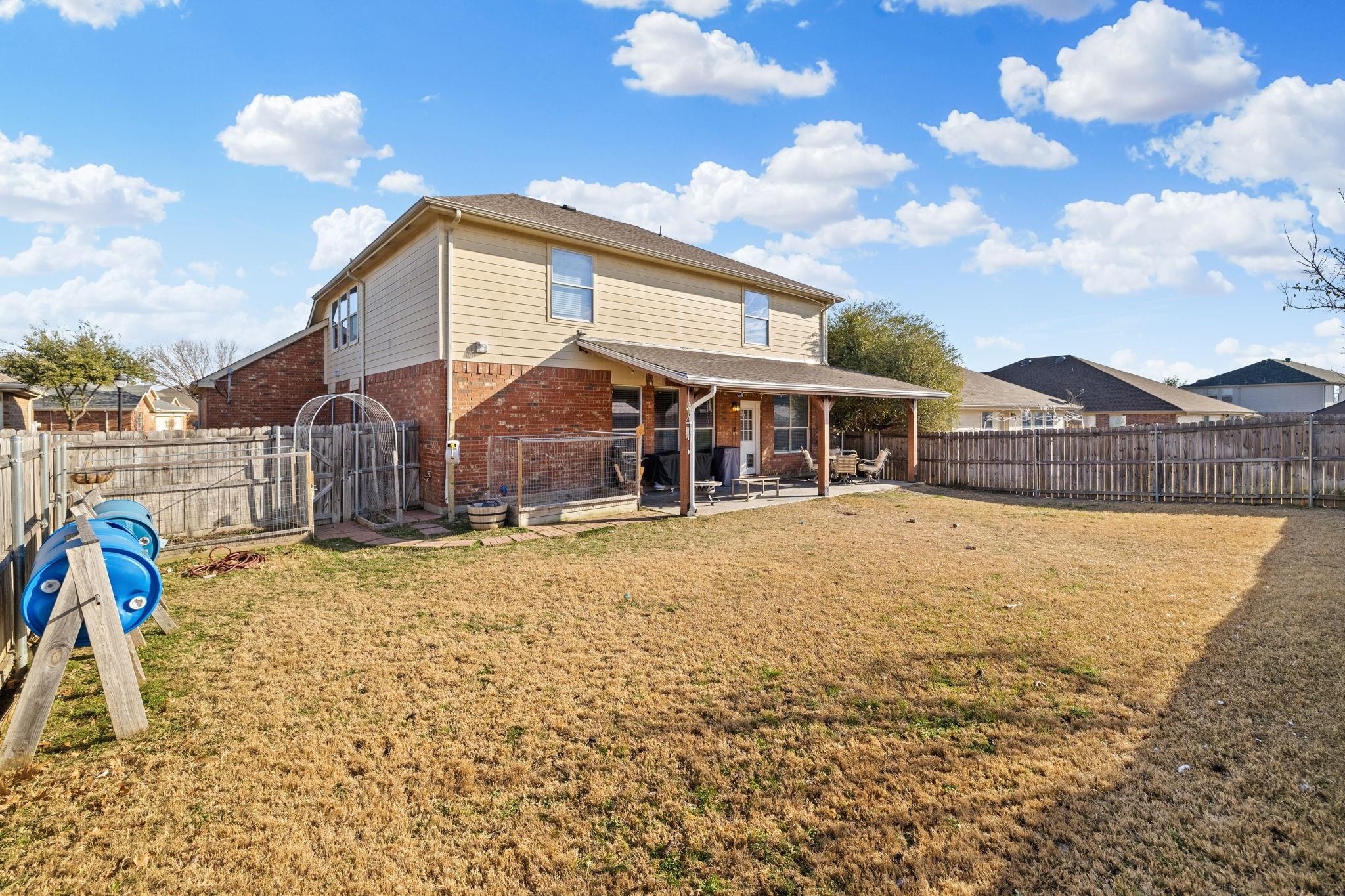 main property photo 37
