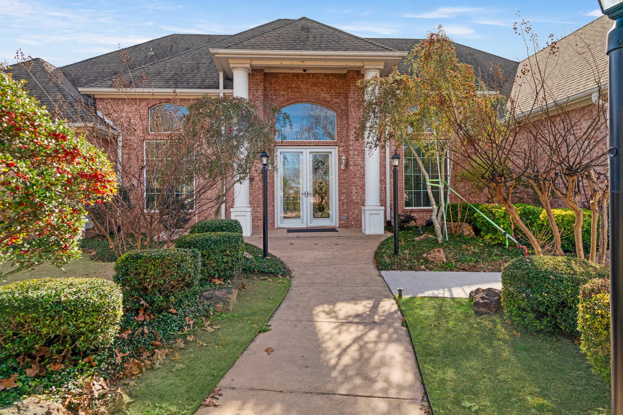 main property photo 3