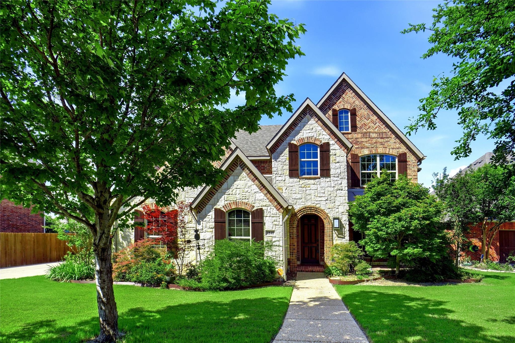 main property photo 6