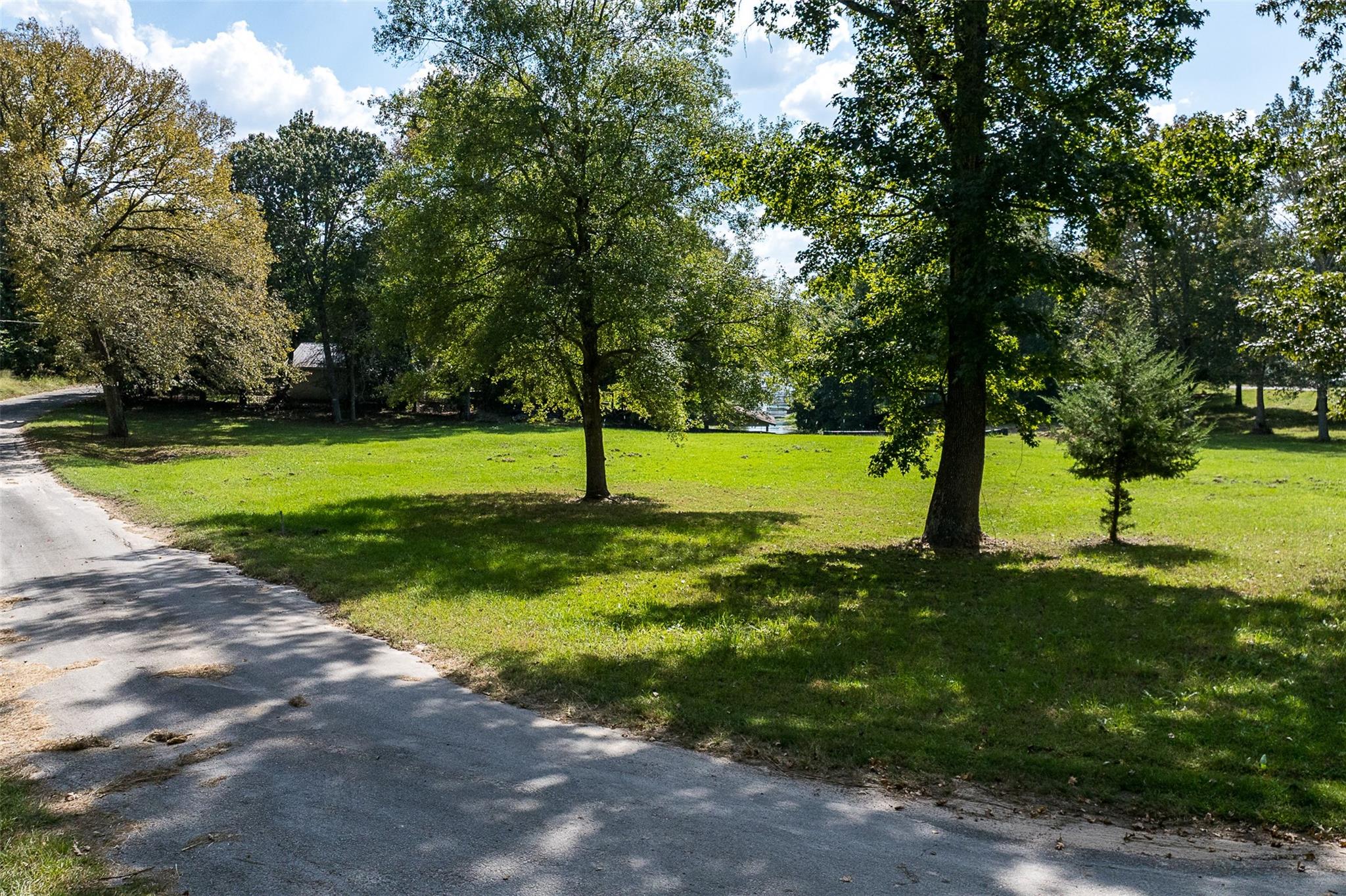 main property photo 11