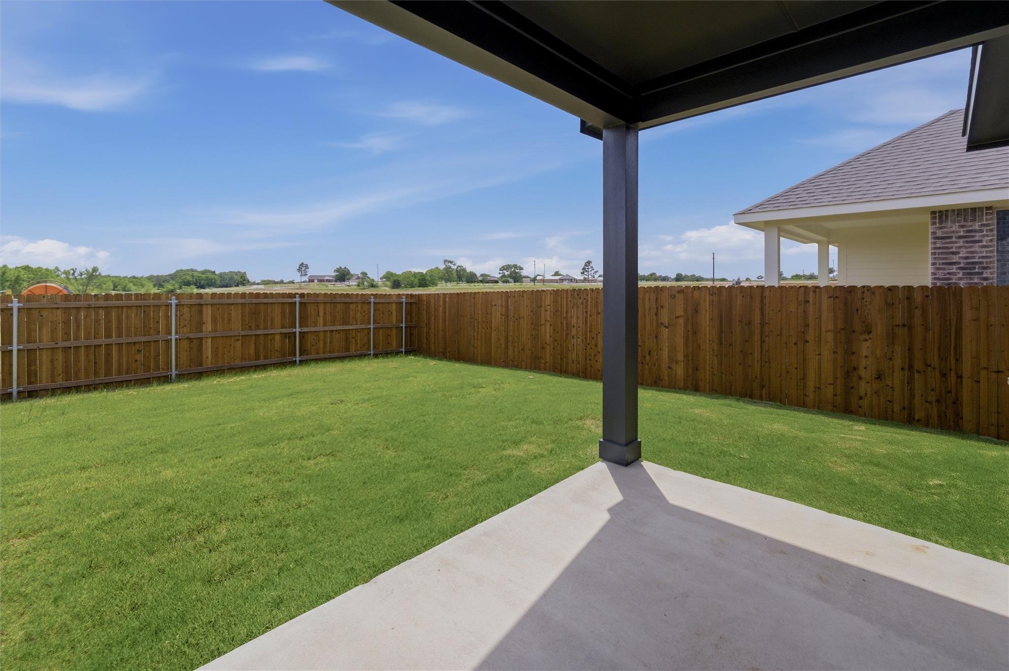 main property photo 14