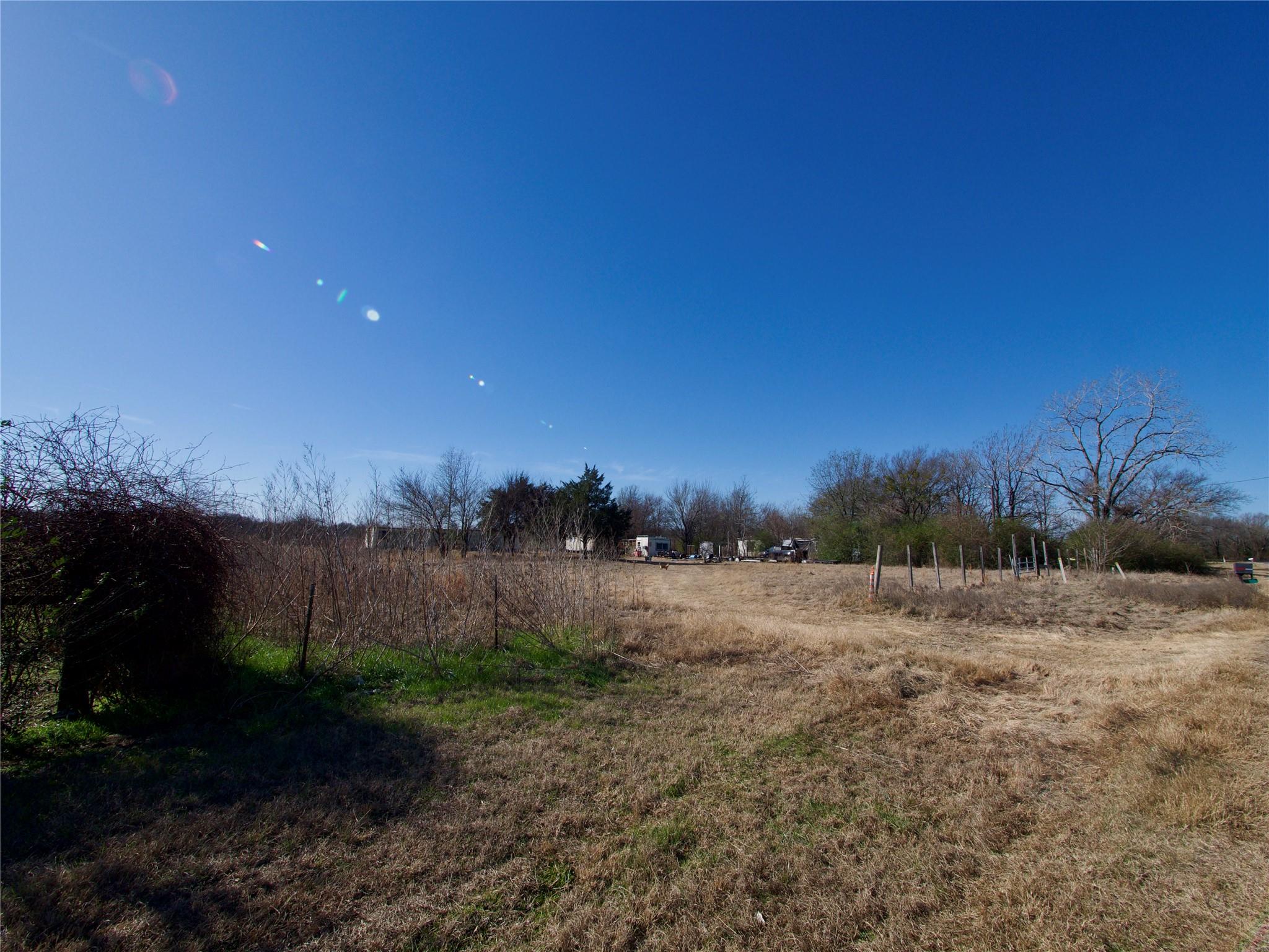 main property photo 9
