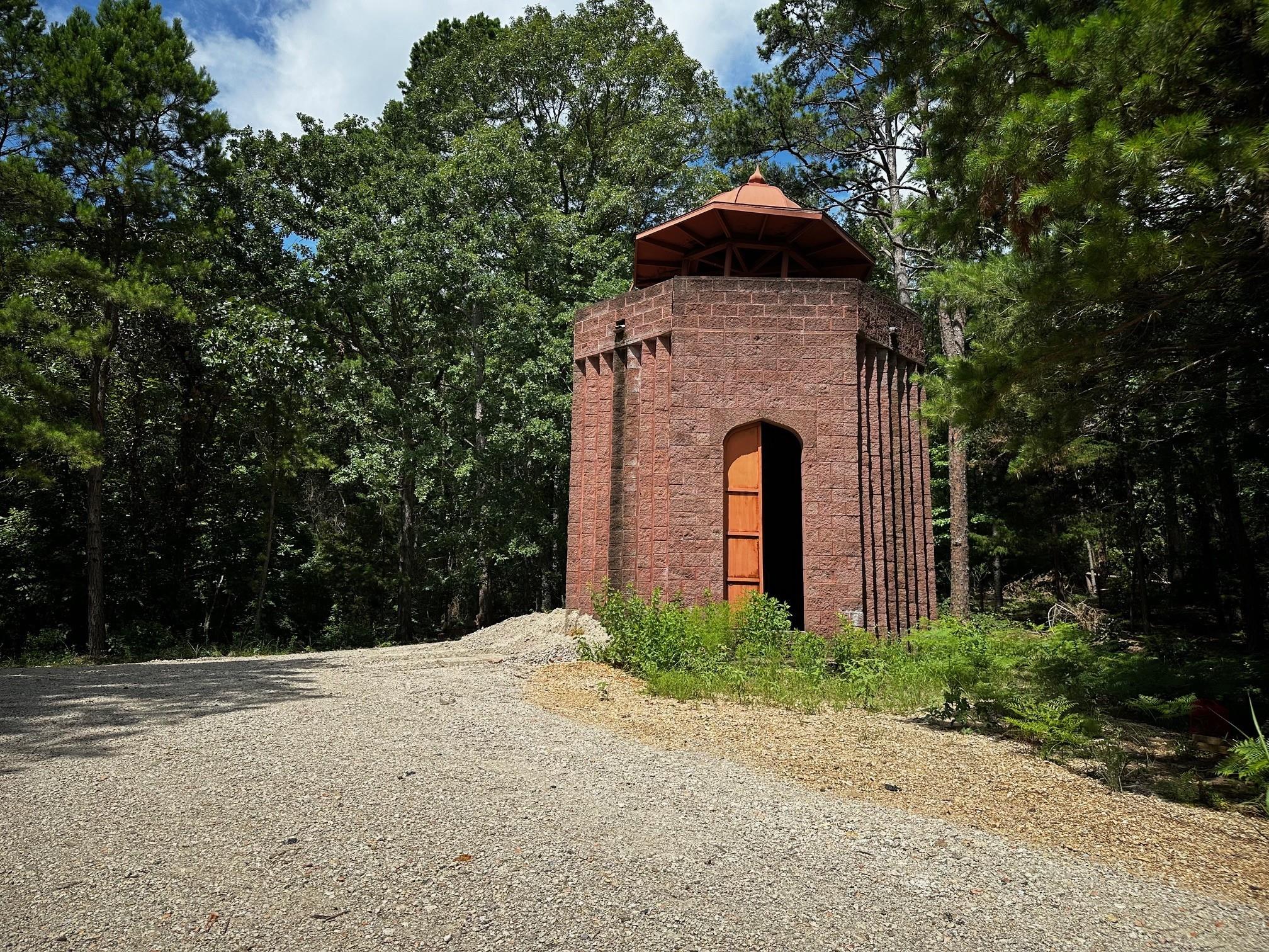 main property photo 23
